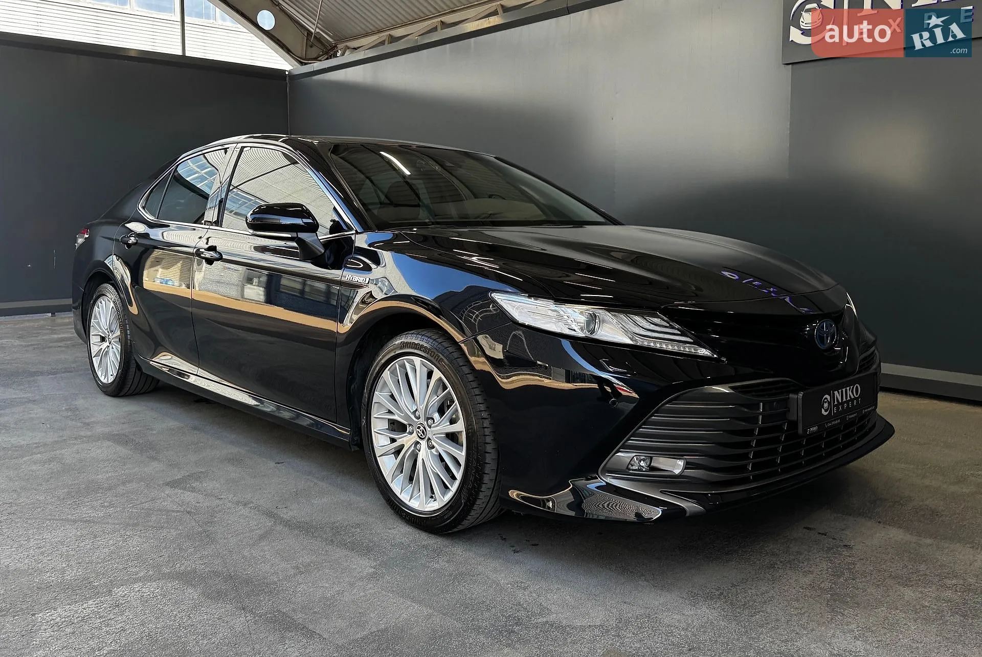 2020 Toyota Camry - мініатюра 17