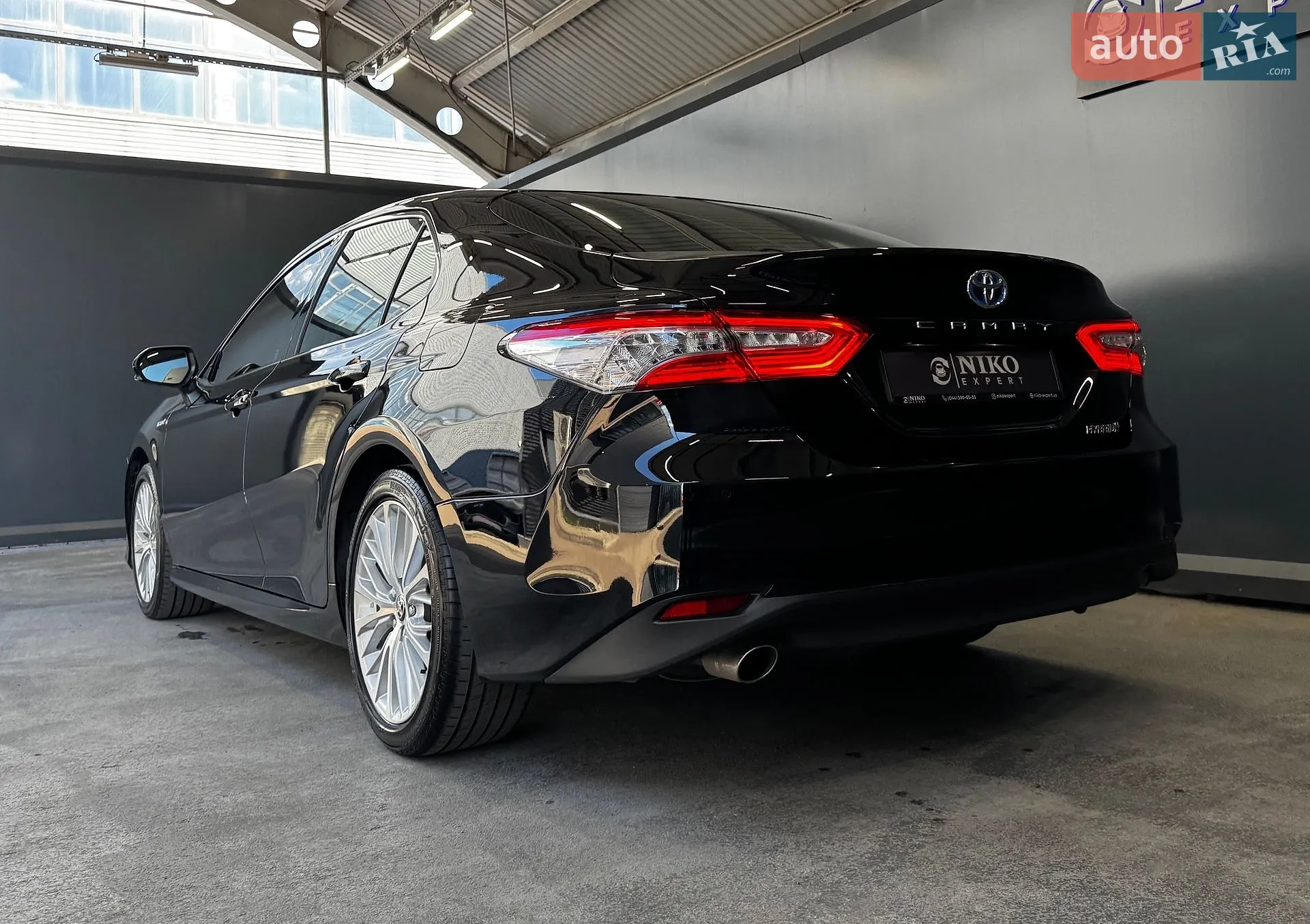 2020 Toyota Camry - мініатюра 8