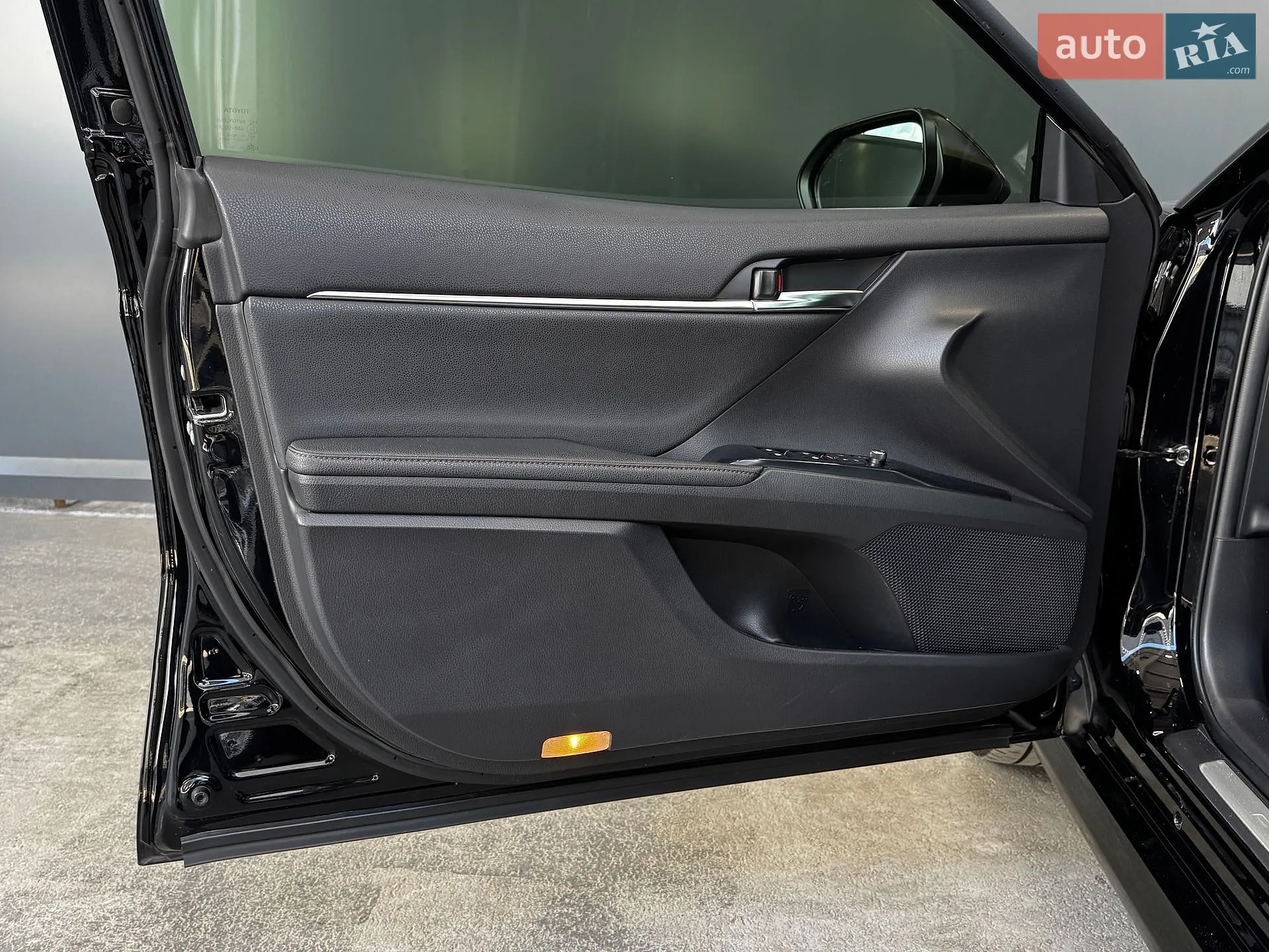 2020 Toyota Camry - мініатюра 36