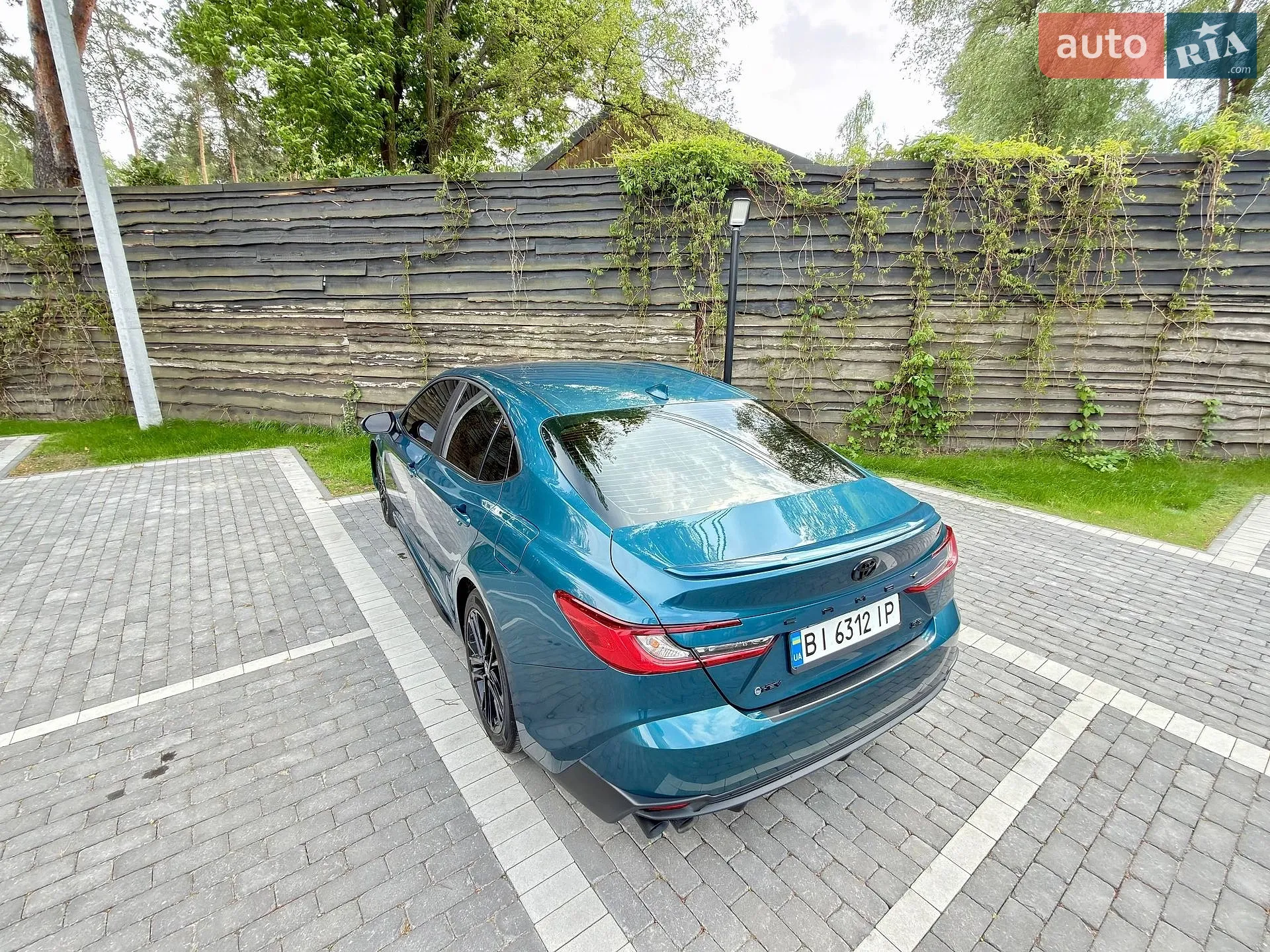 2025 Toyota Camry - мініатюра 11