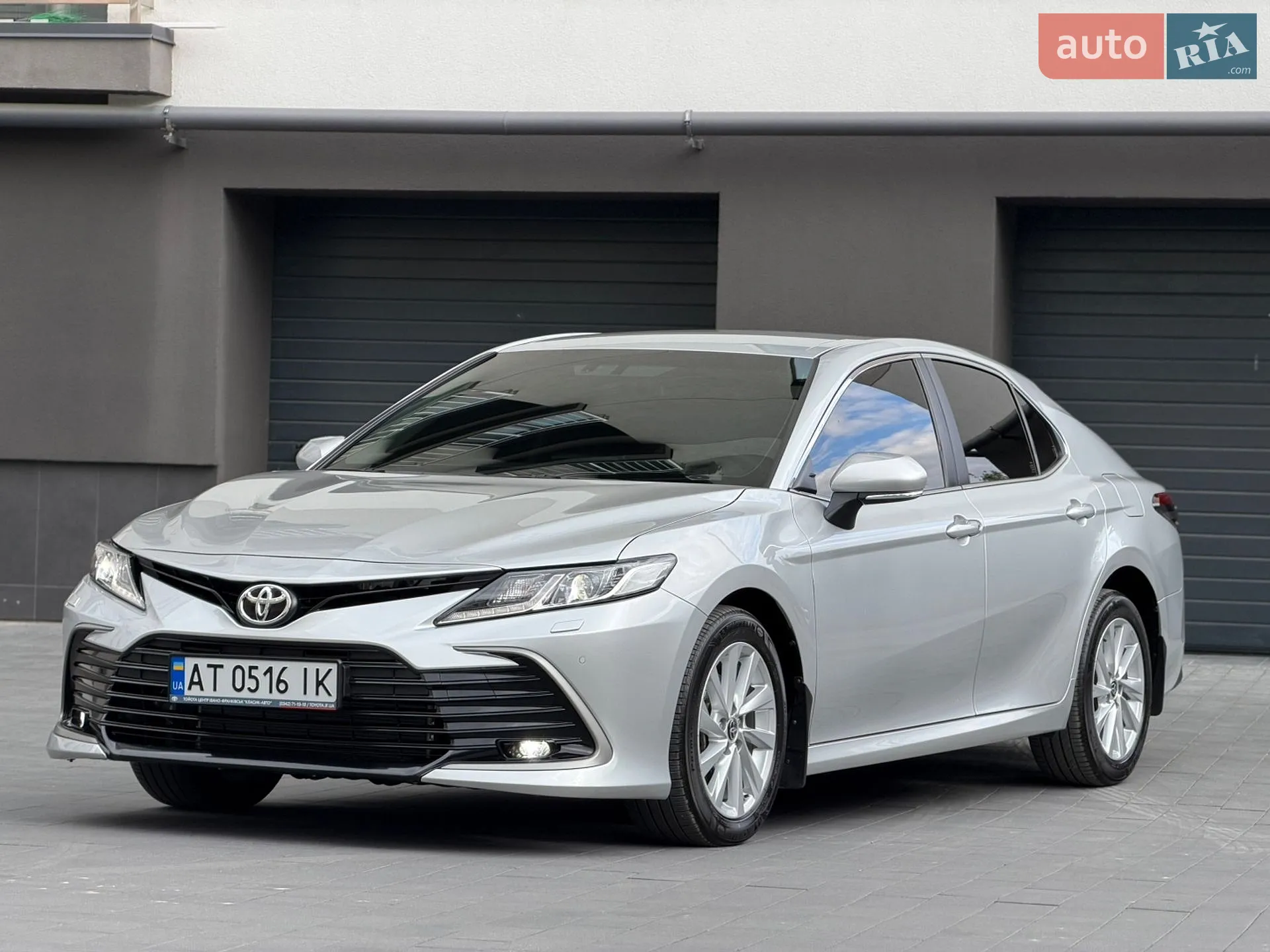 2022 Toyota Camry - мініатюра 21