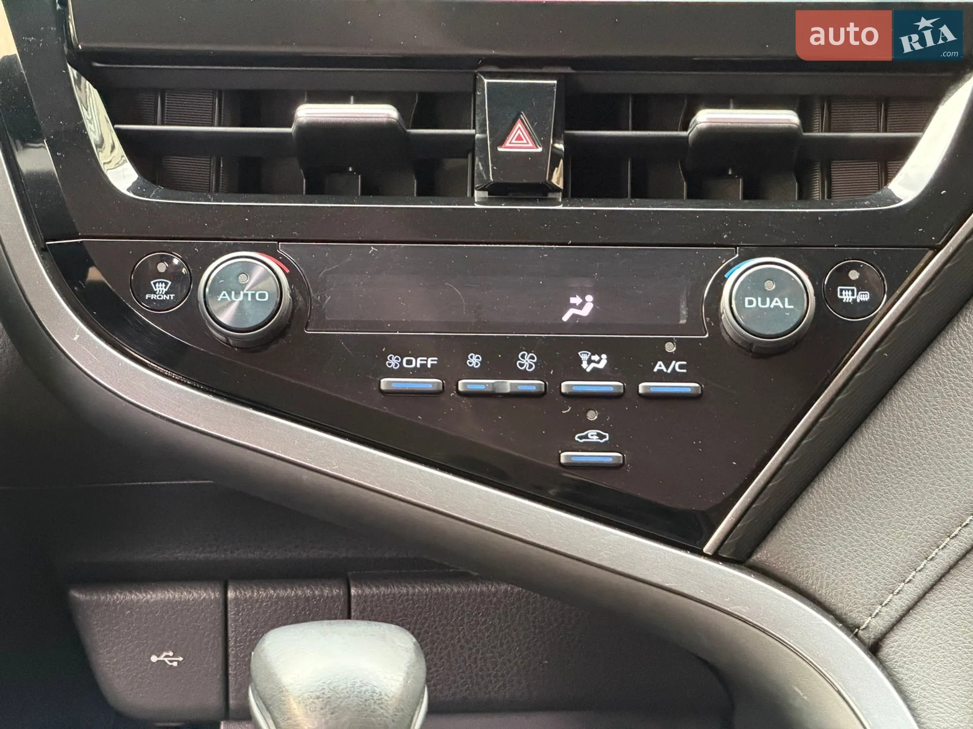 2022 Toyota Camry - мініатюра 47