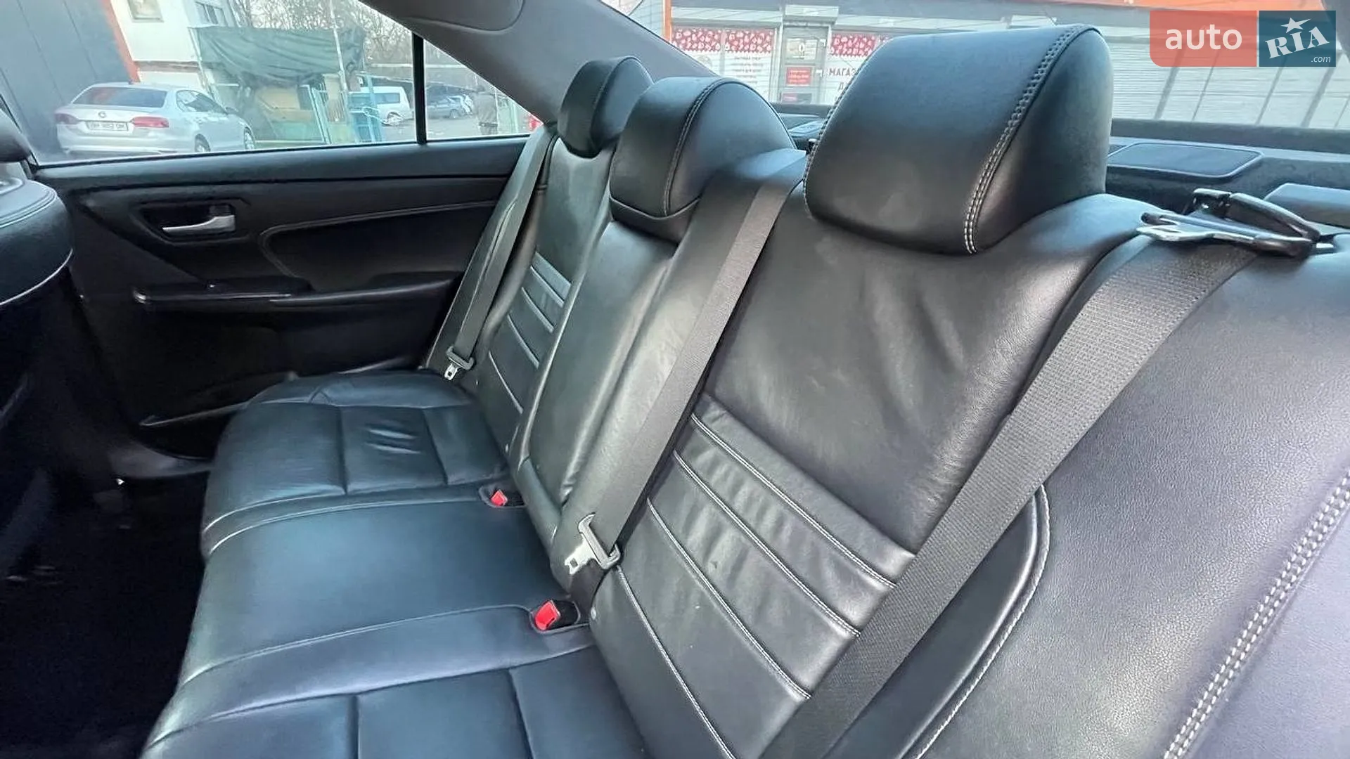 2016 Toyota Camry - мініатюра 16