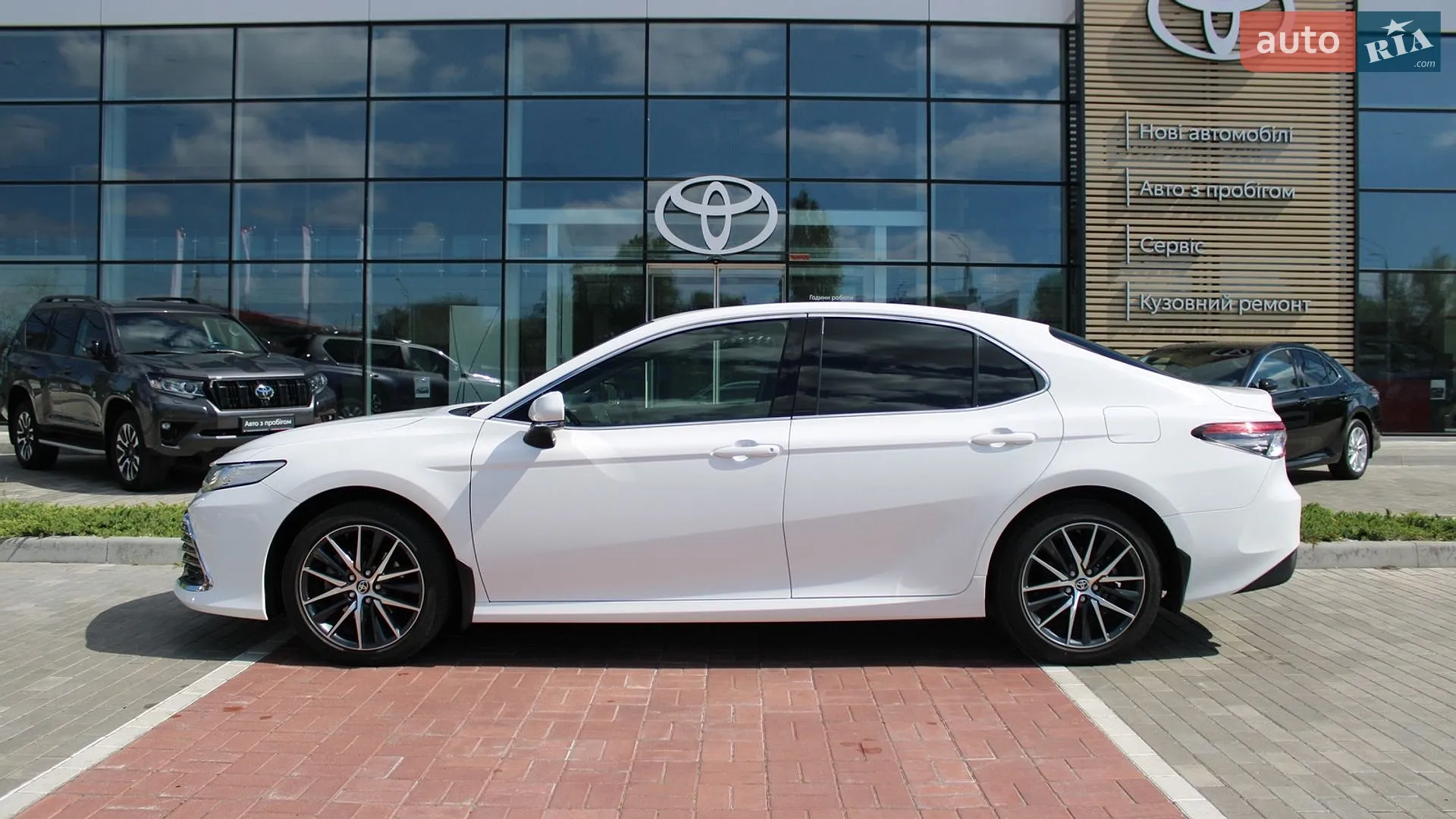 2021 Toyota Camry - мініатюра 4