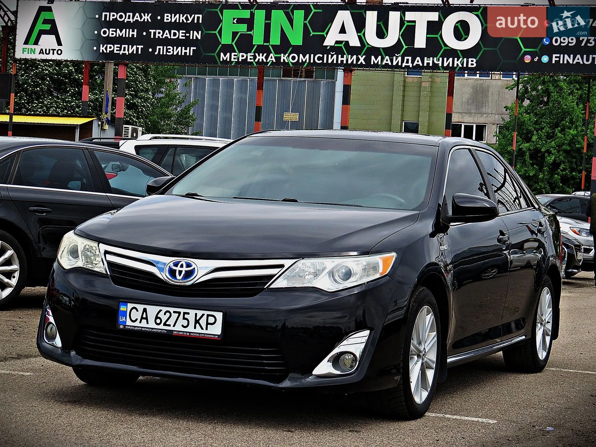 2014 Toyota Camry - фото 1