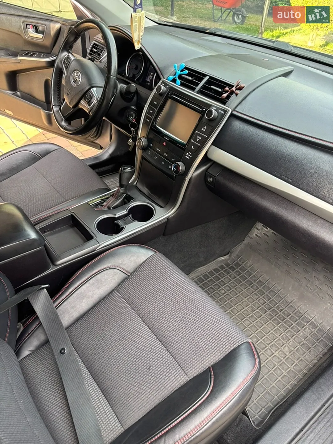 2017 Toyota Camry - мініатюра 12