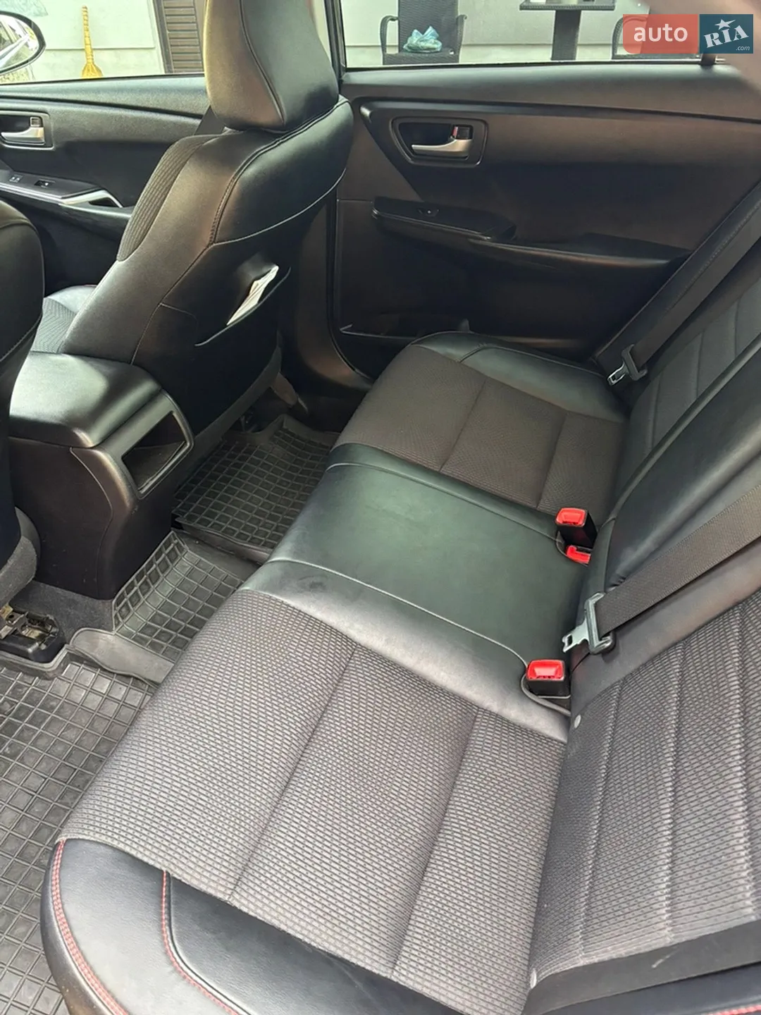 2017 Toyota Camry - мініатюра 13