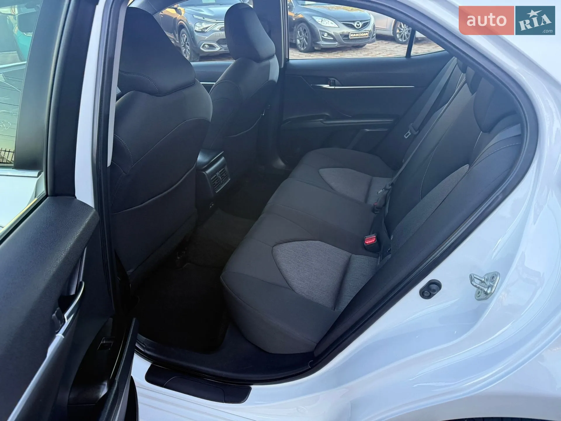 2023 Toyota Camry - мініатюра 21