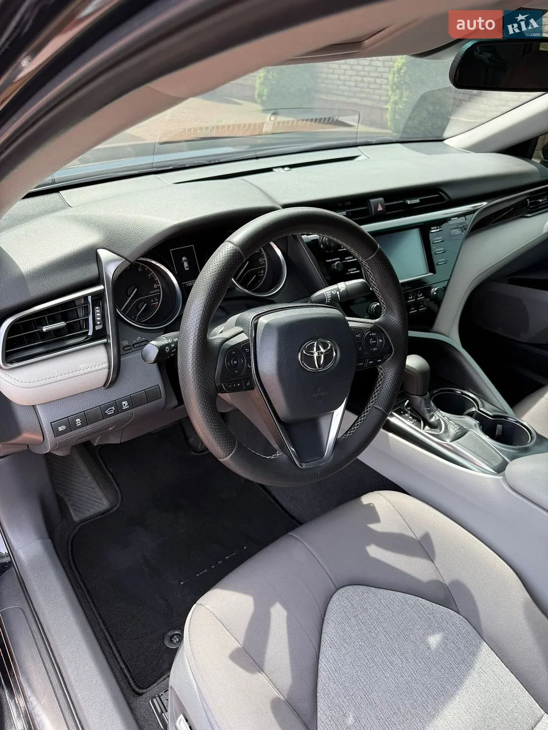 2019 Toyota Camry - мініатюра 11
