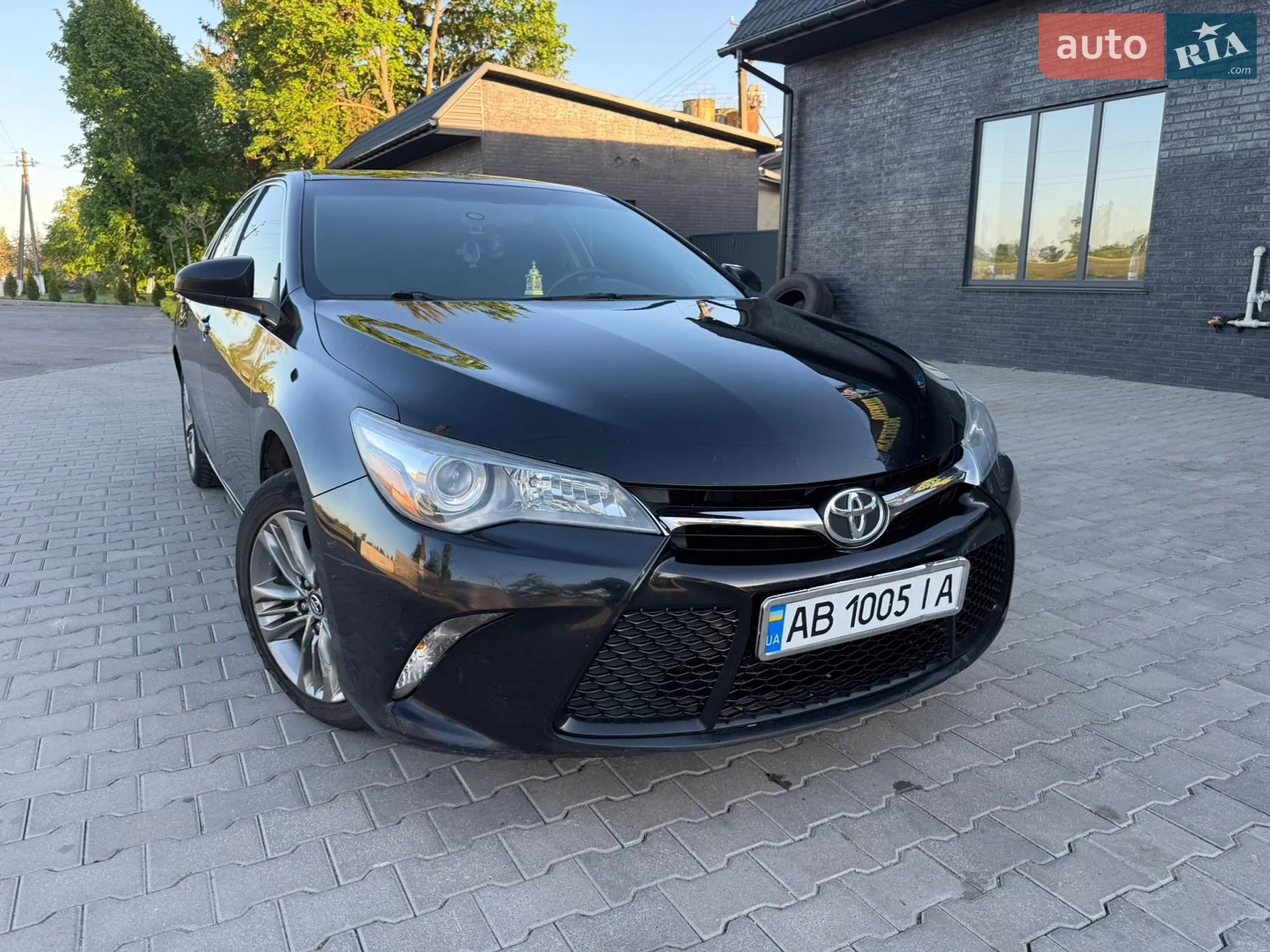 2017 Toyota Camry - мініатюра 2