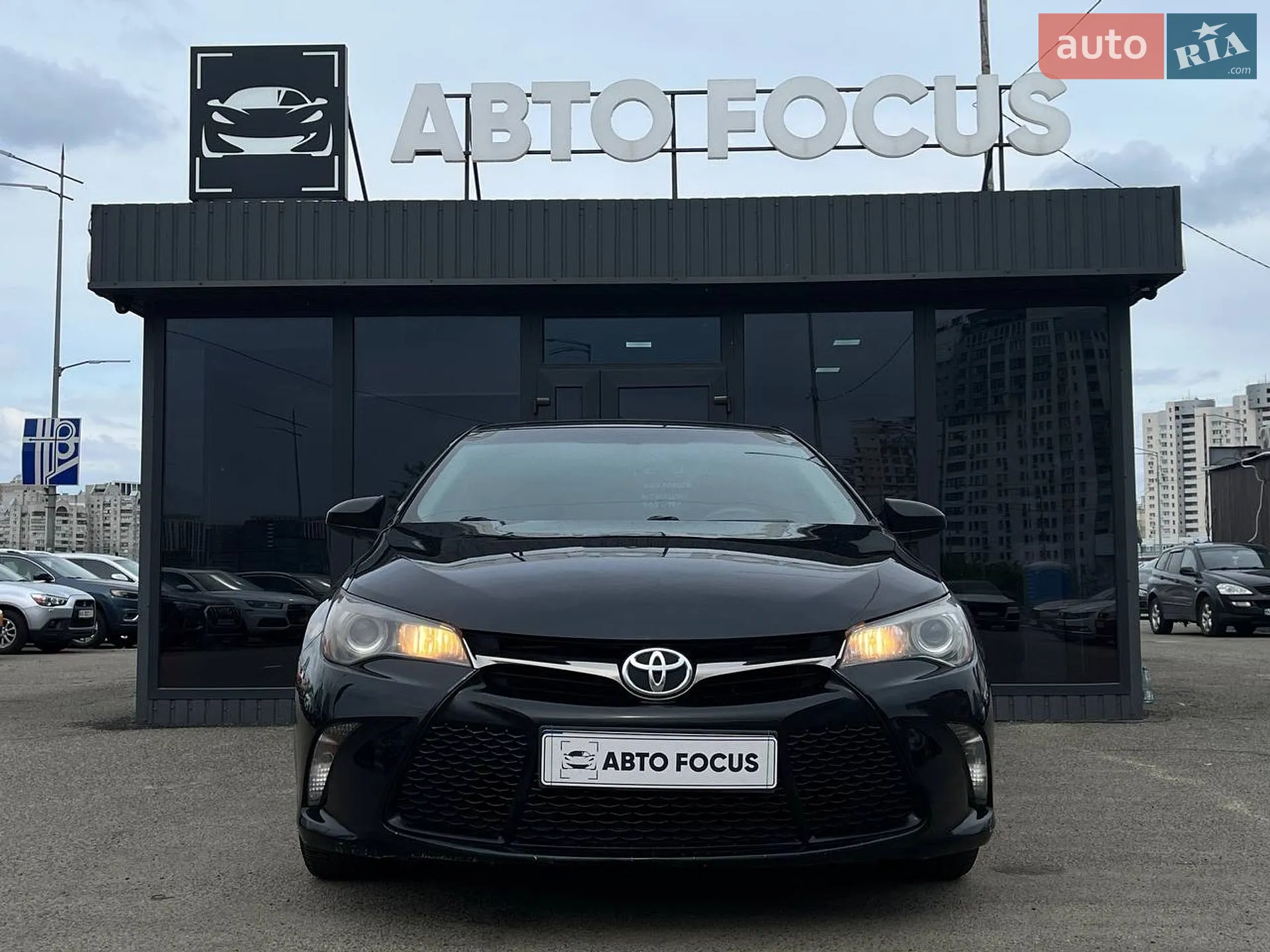 2017 Toyota Camry - мініатюра 3