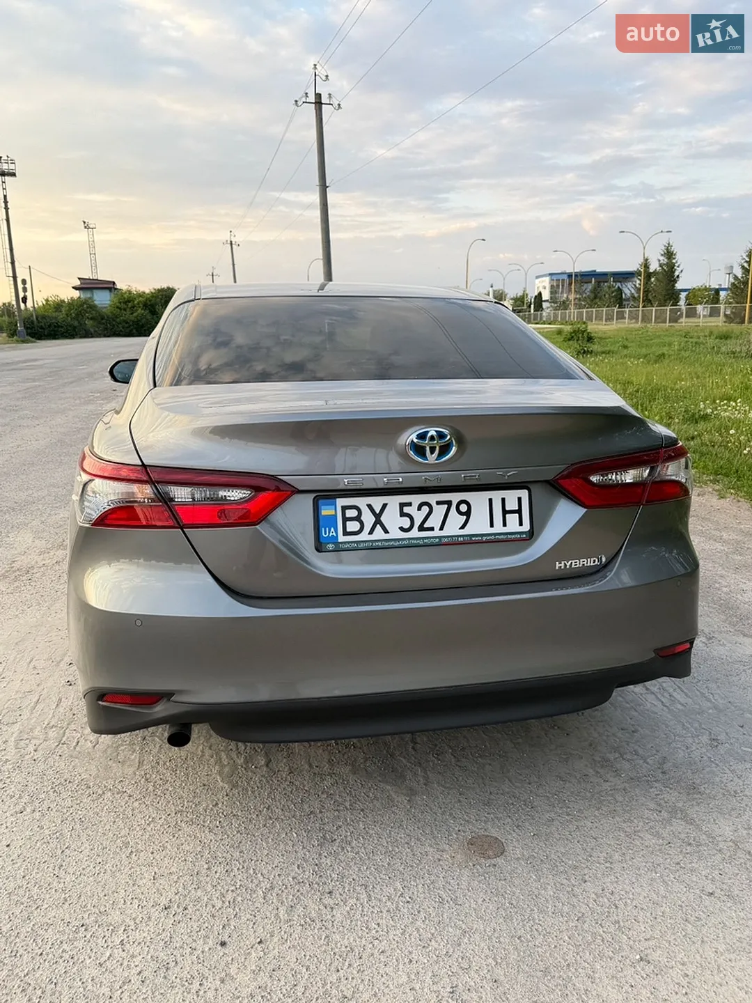 2021 Toyota Camry - мініатюра 2