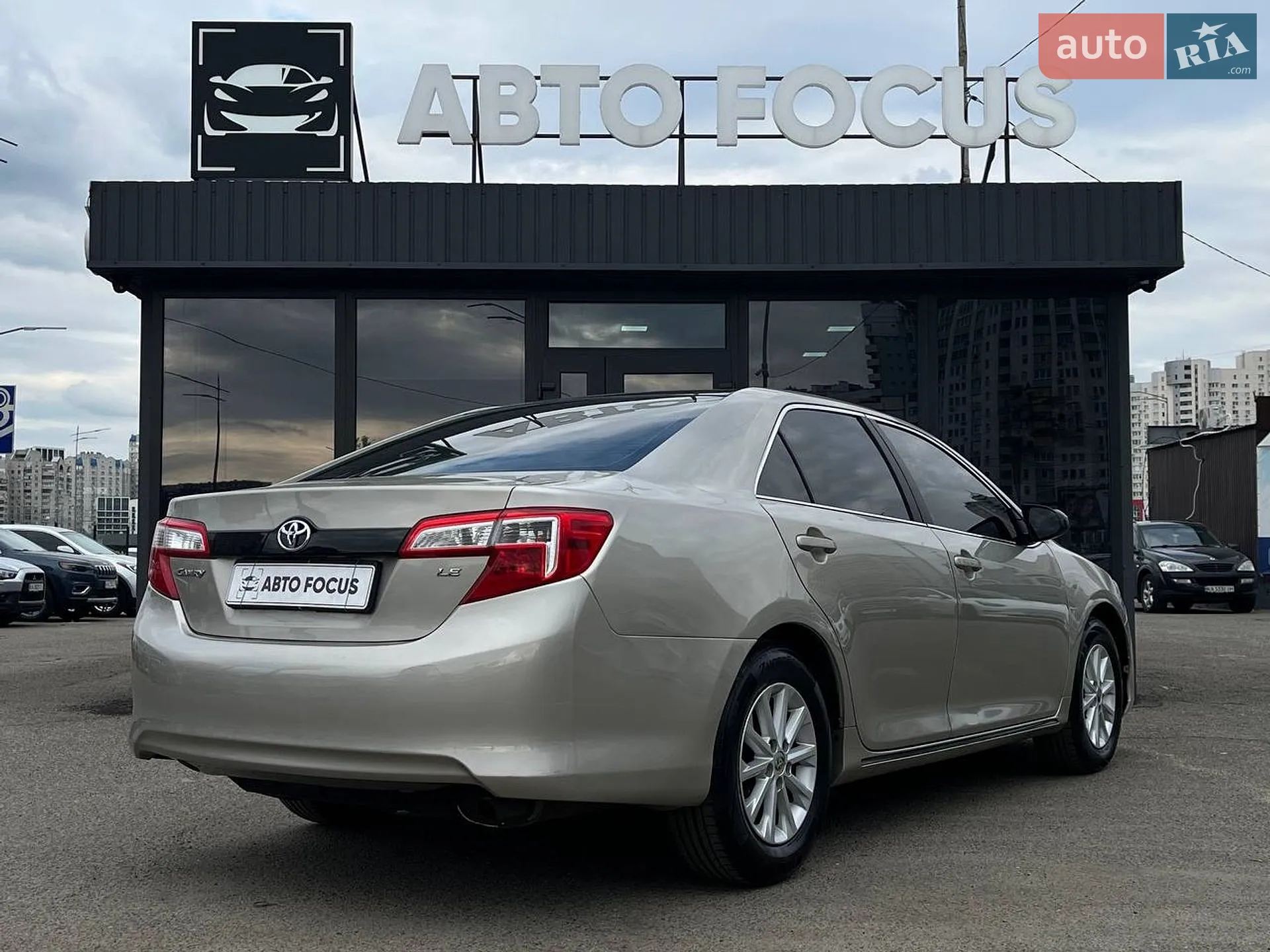 2013 Toyota Camry - мініатюра 7