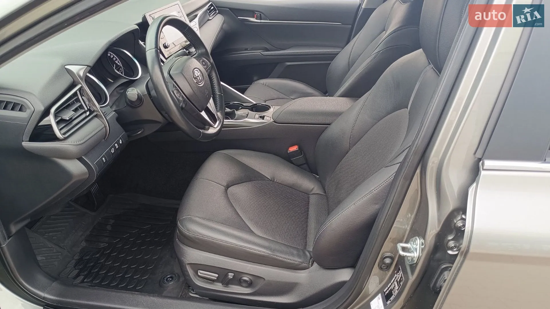 2022 Toyota Camry - мініатюра 11