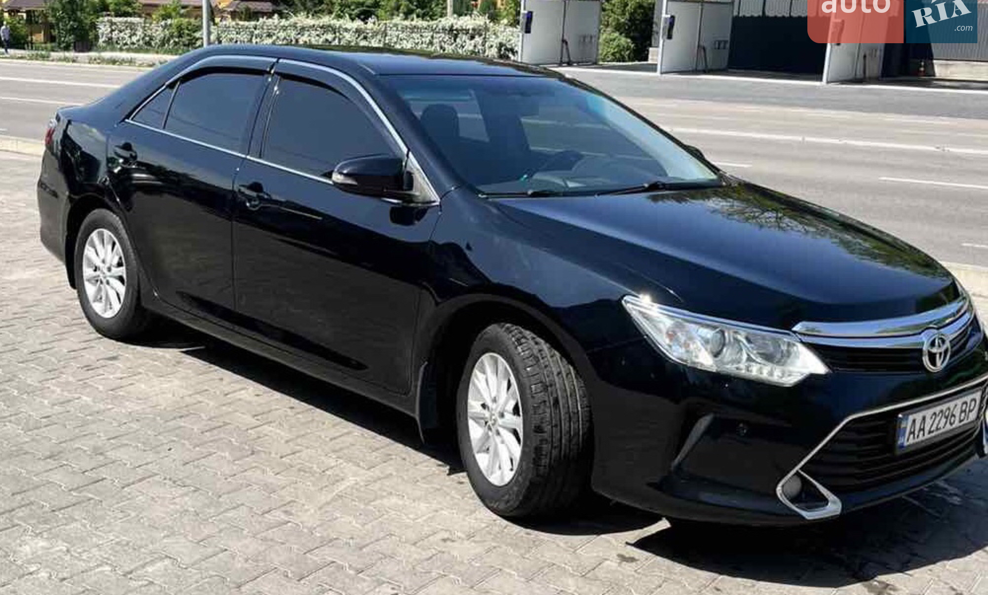 2016 Toyota Camry - мініатюра 2