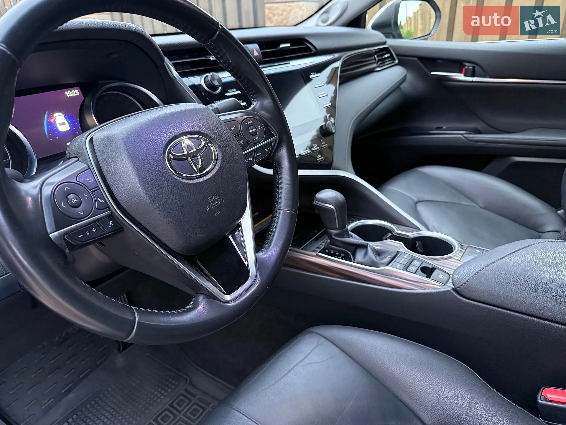 2019 Toyota Camry - мініатюра 8