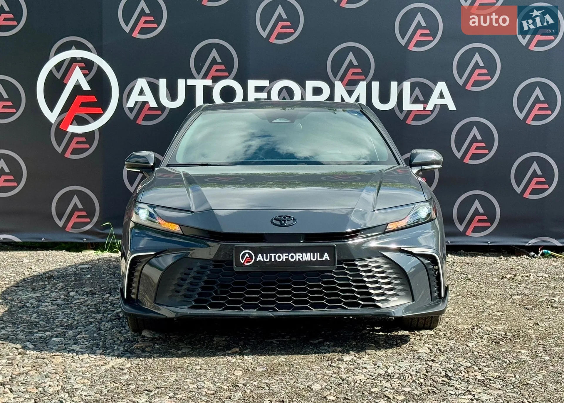 2025 Toyota Camry - мініатюра 2