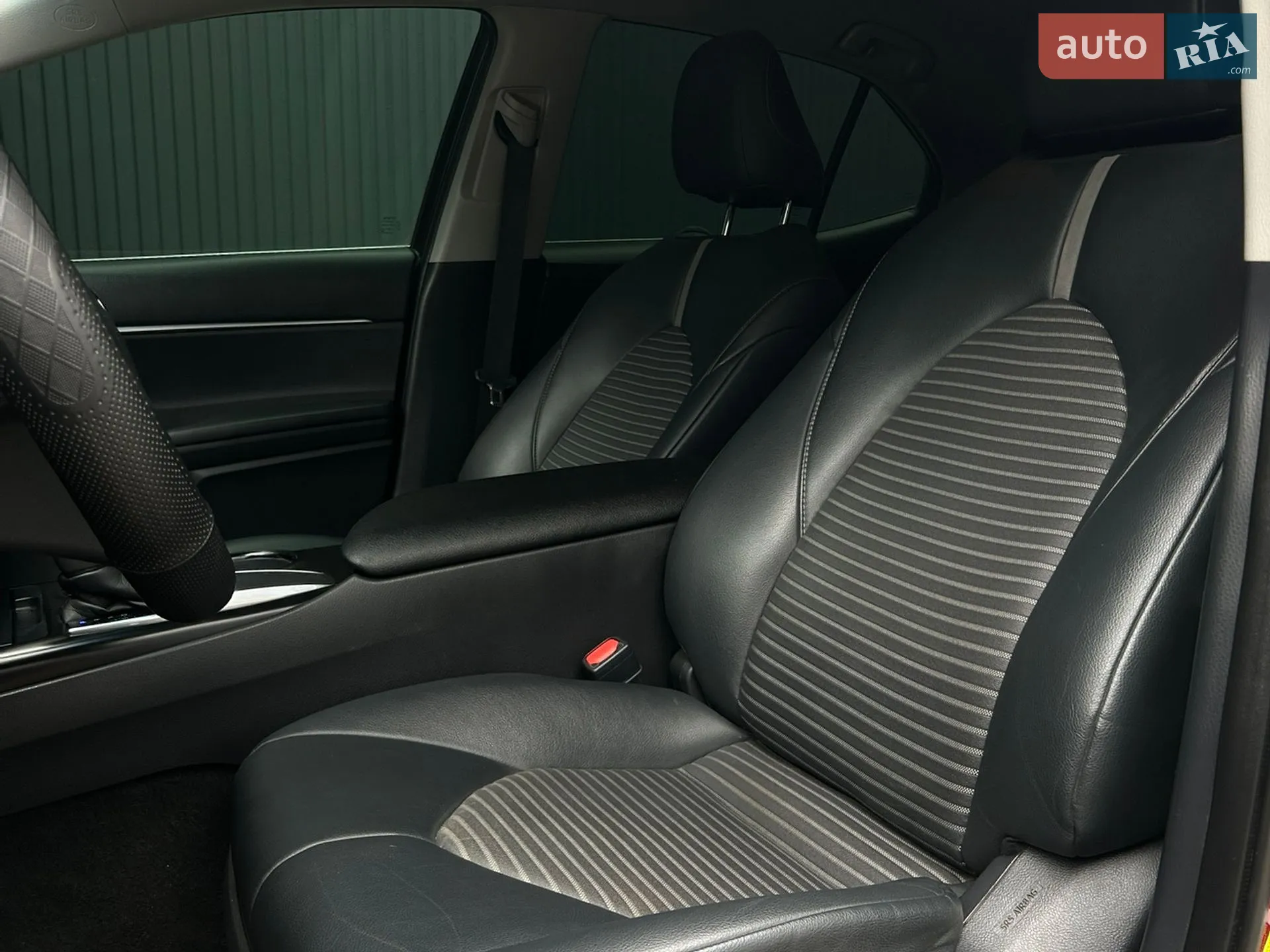 2018 Toyota Camry - мініатюра 10