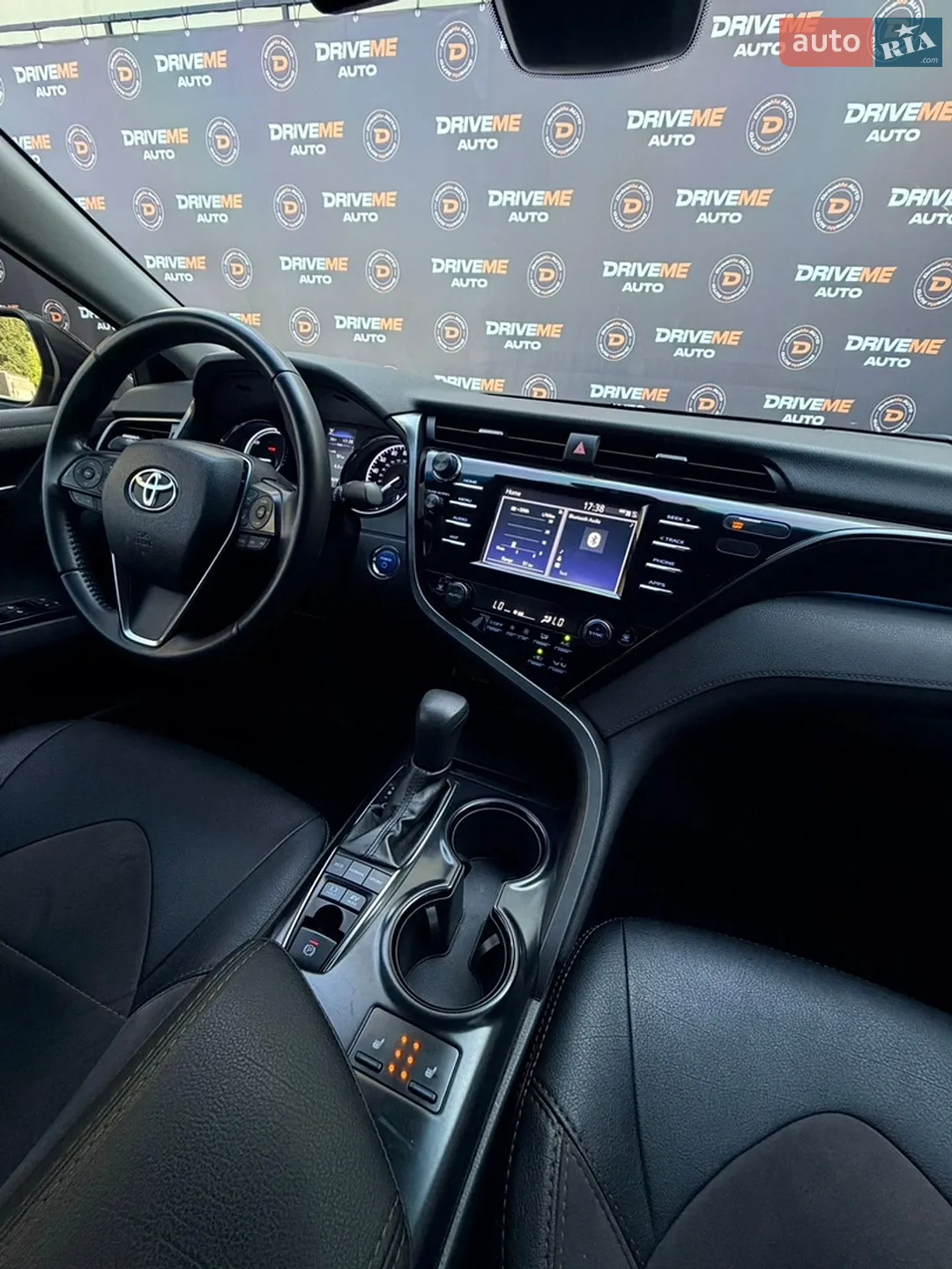 2019 Toyota Camry - мініатюра 13