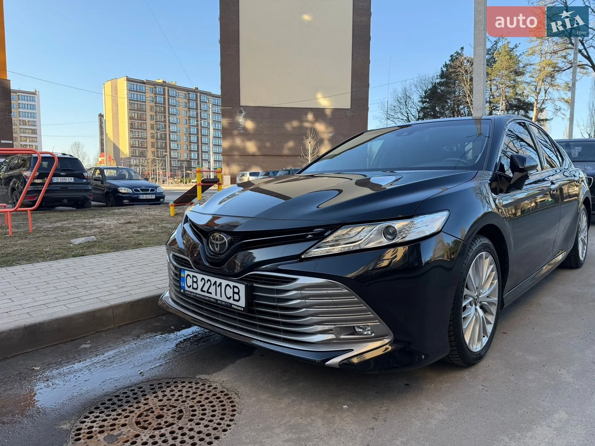 2019 Toyota Camry - мініатюра 2