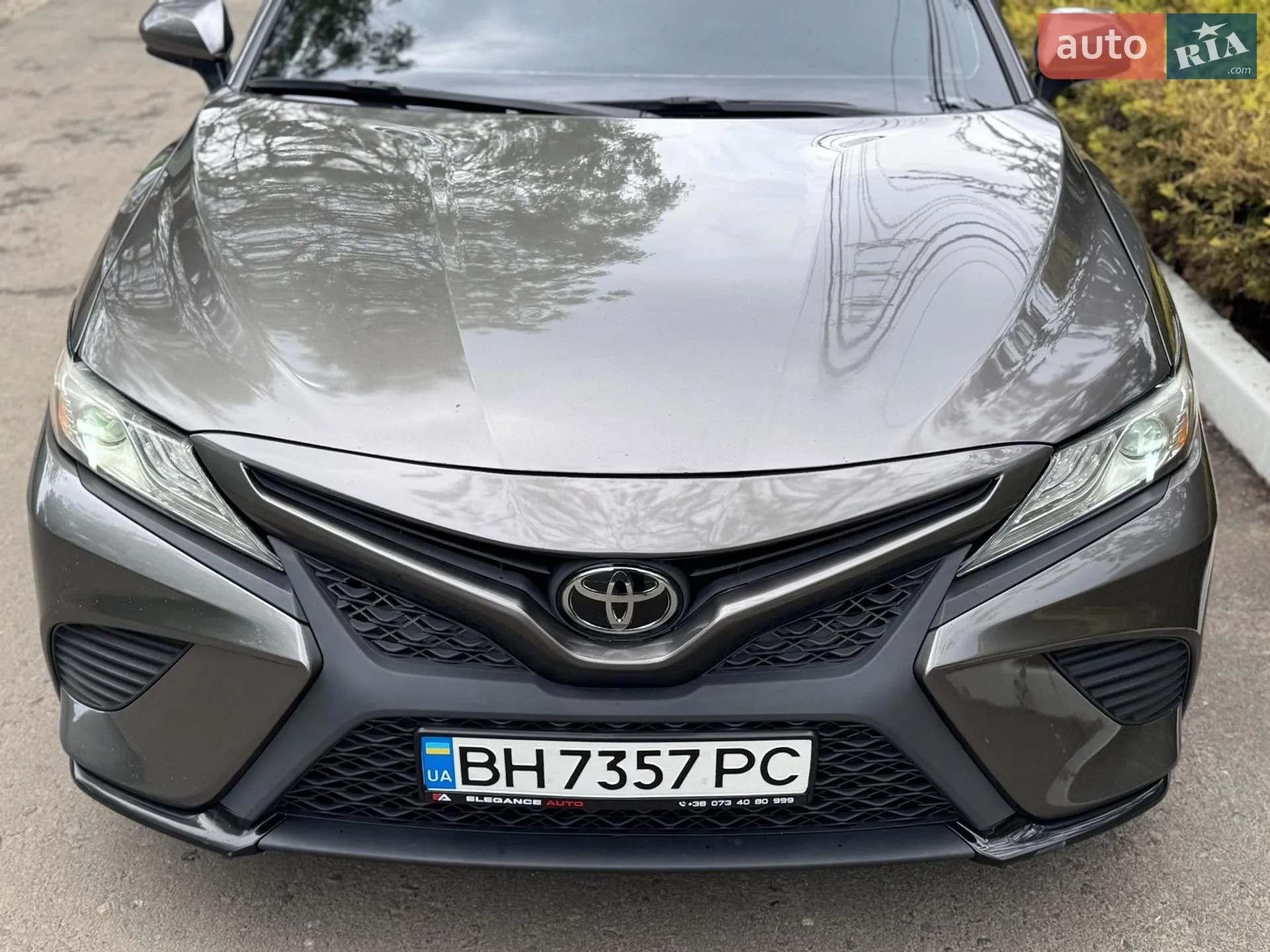2019 Toyota Camry - мініатюра 18