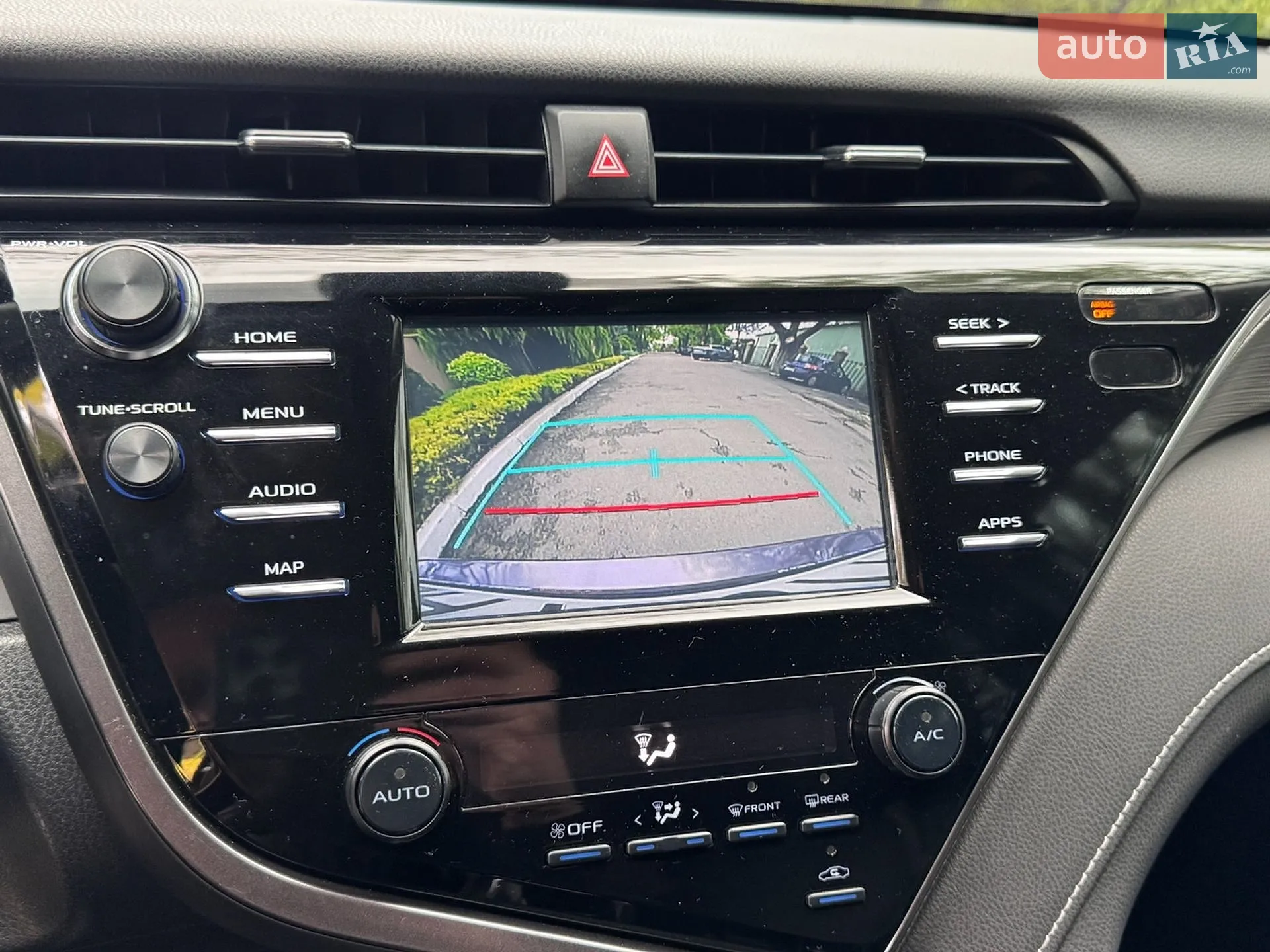 2019 Toyota Camry - мініатюра 34