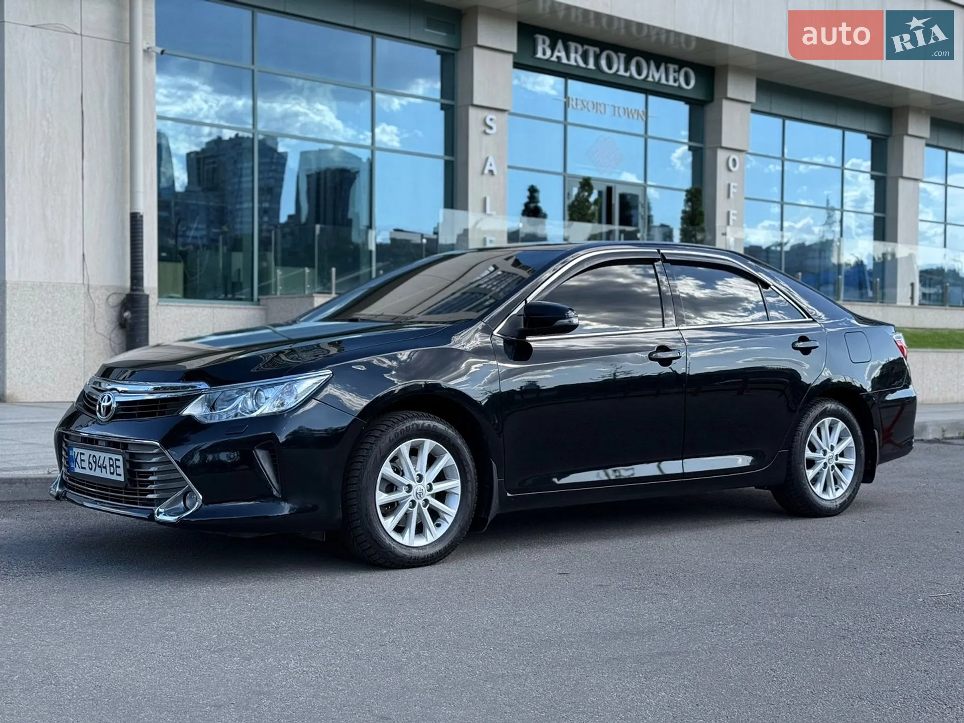 2015 Toyota Camry - мініатюра 8