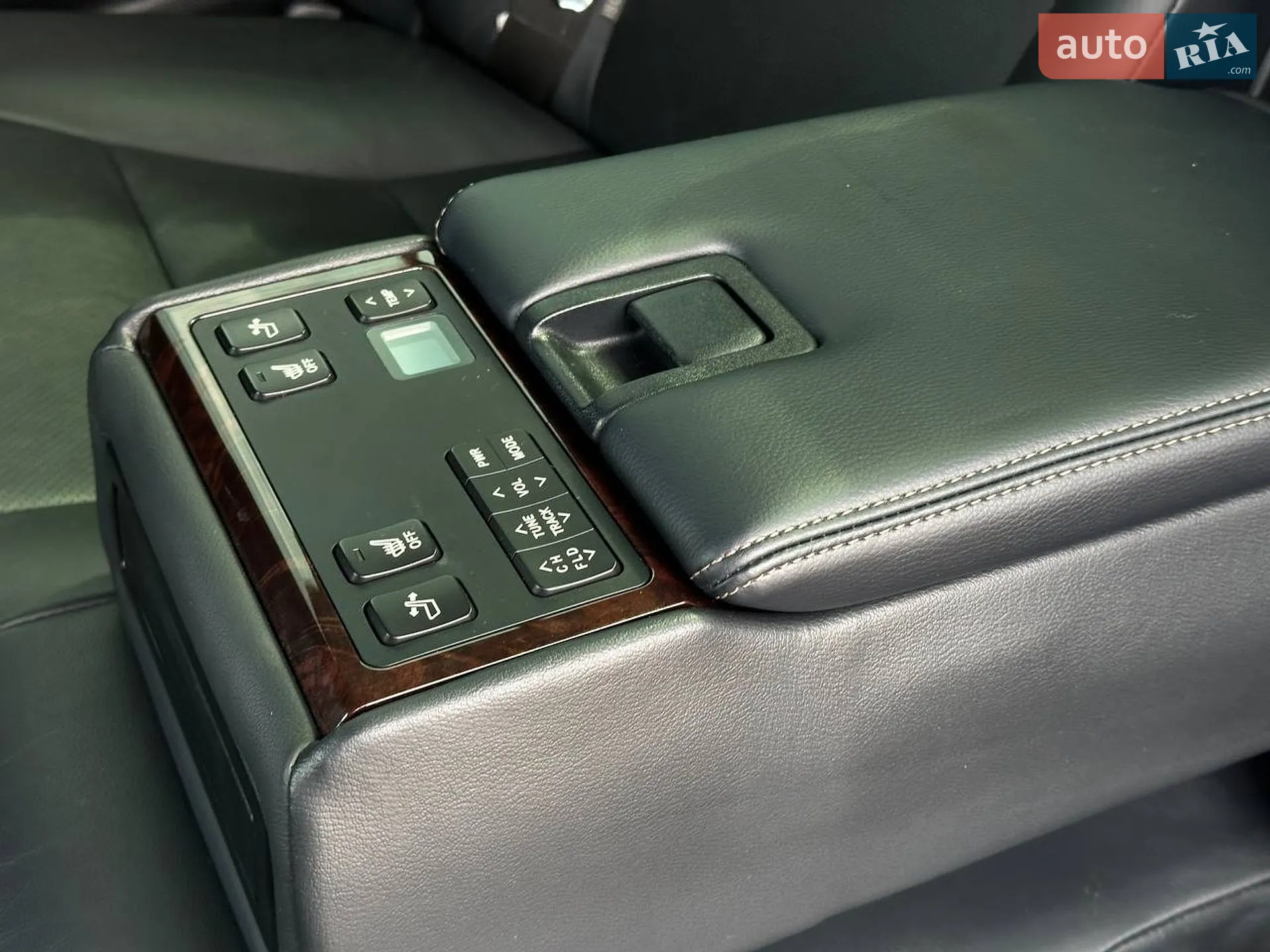 2017 Toyota Camry - мініатюра 11