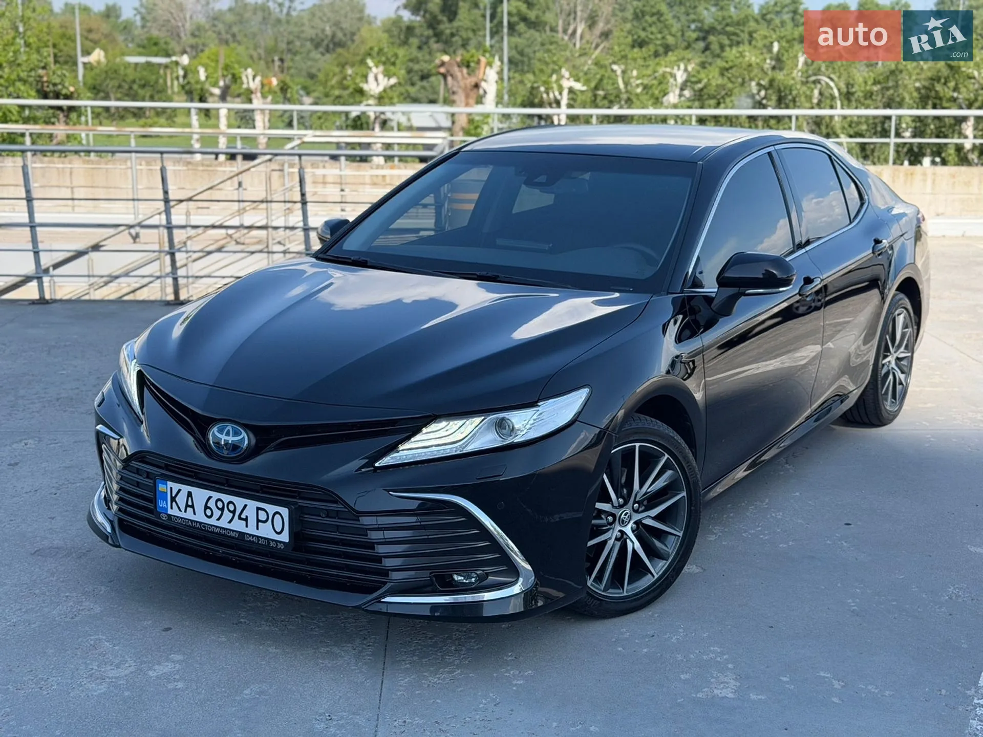 2022 Toyota Camry - мініатюра 3