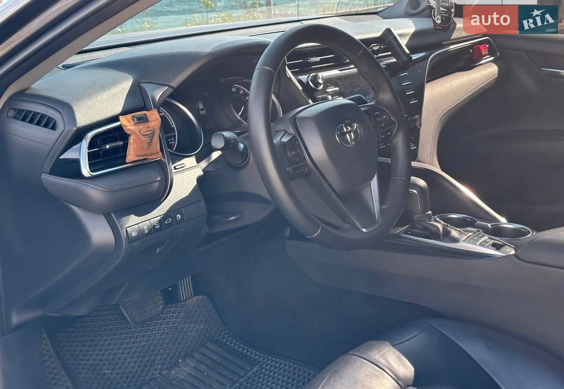 2018 Toyota Camry - мініатюра 11
