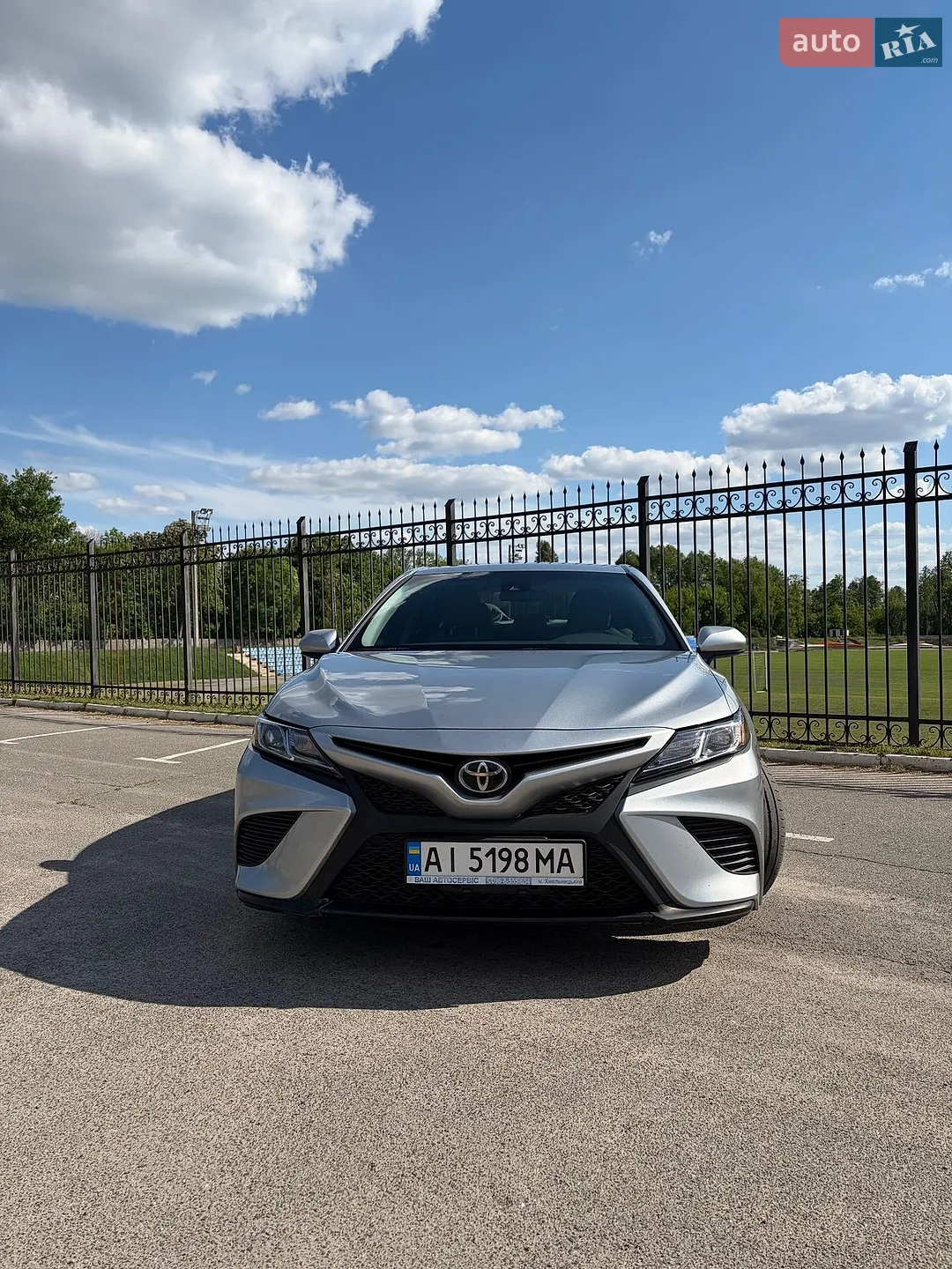2017 Toyota Camry - фото 1