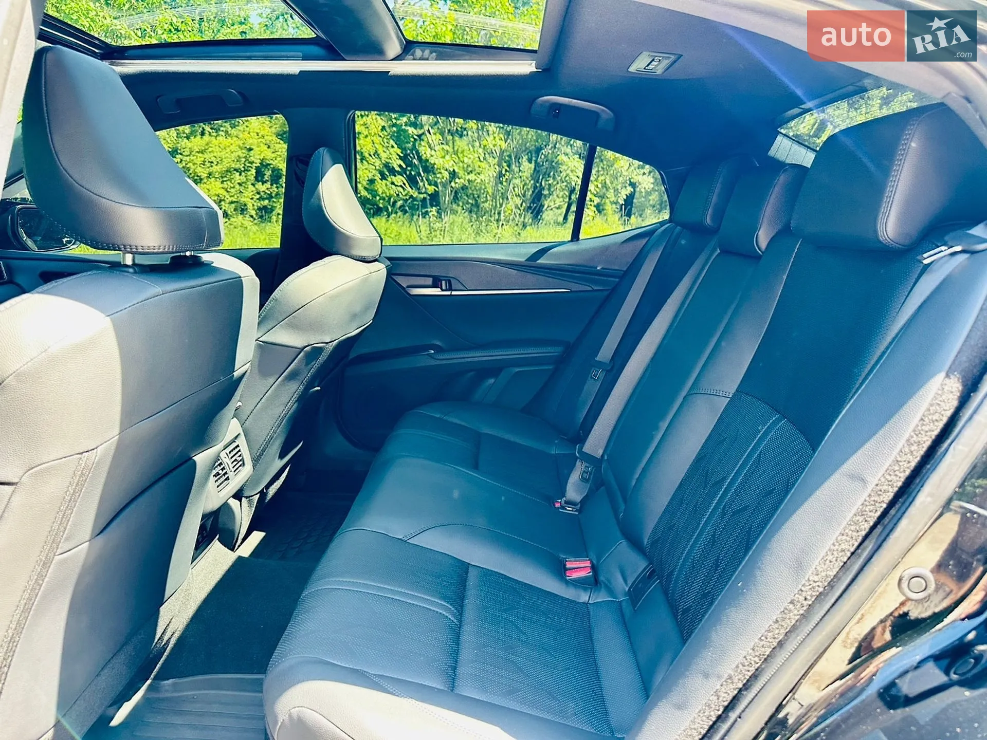 2024 Toyota Camry - мініатюра 17