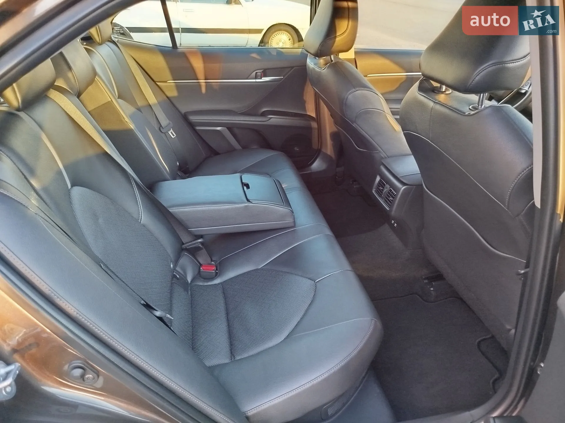 2021 Toyota Camry - мініатюра 15