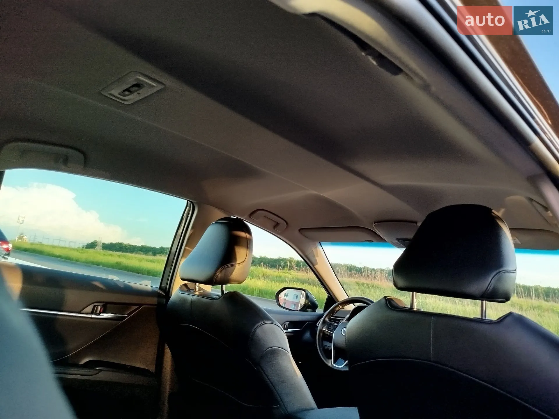 2021 Toyota Camry - мініатюра 19