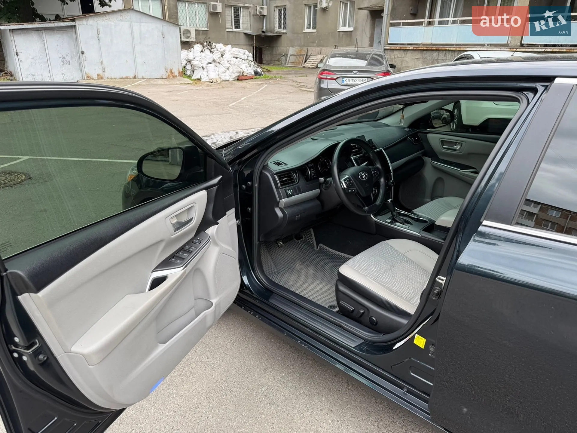 2015 Toyota Camry - мініатюра 11