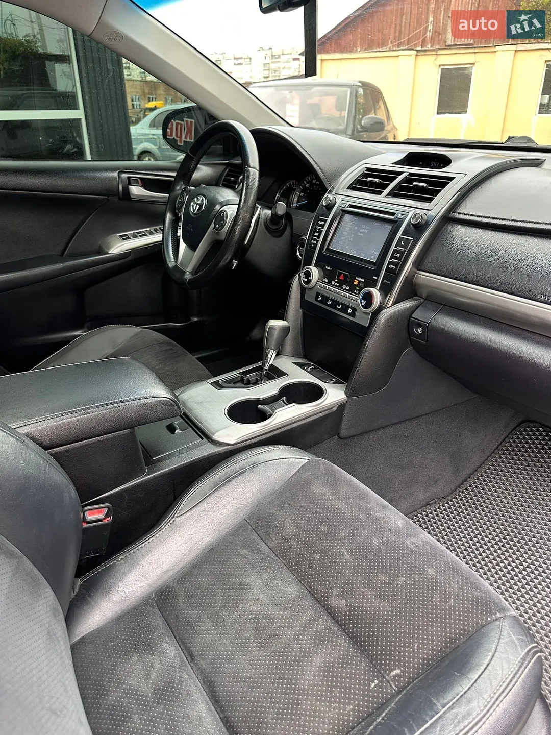 2012 Toyota Camry - мініатюра 17