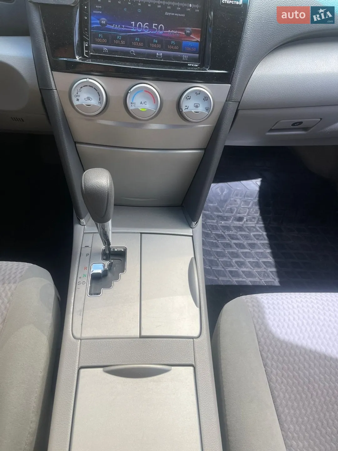 2010 Toyota Camry - мініатюра 8