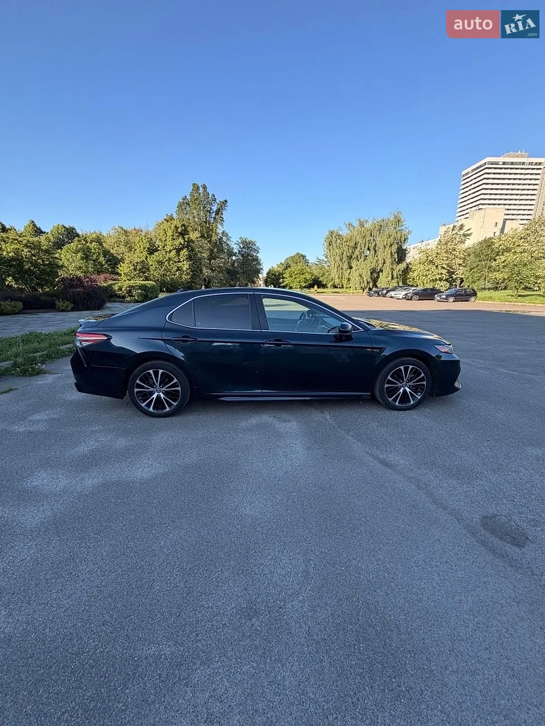 2019 Toyota Camry - мініатюра 16