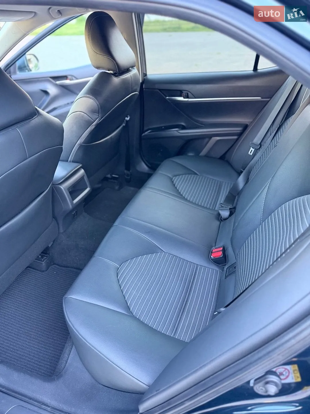 2019 Toyota Camry - мініатюра 43
