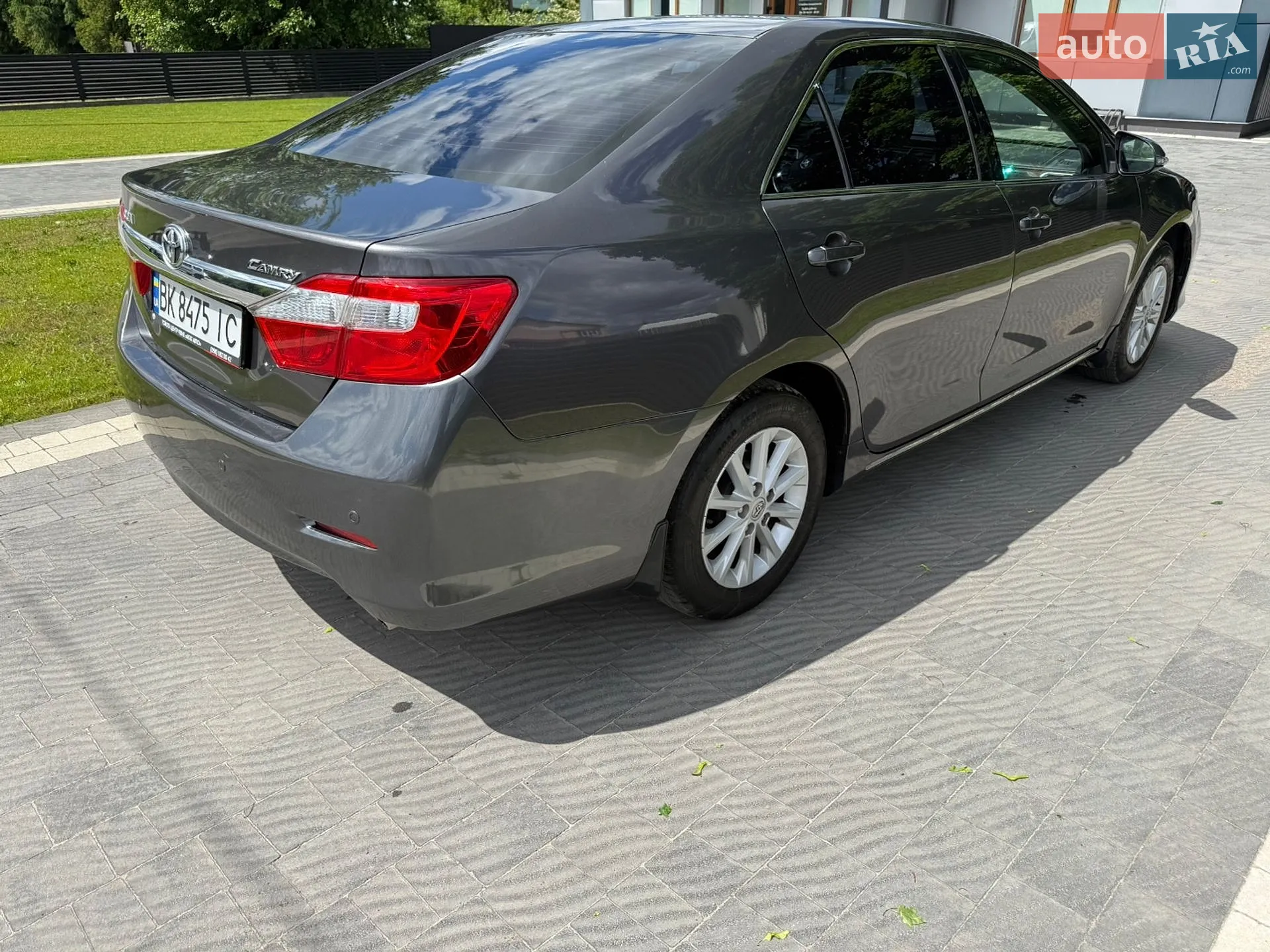 2014 Toyota Camry - мініатюра 4