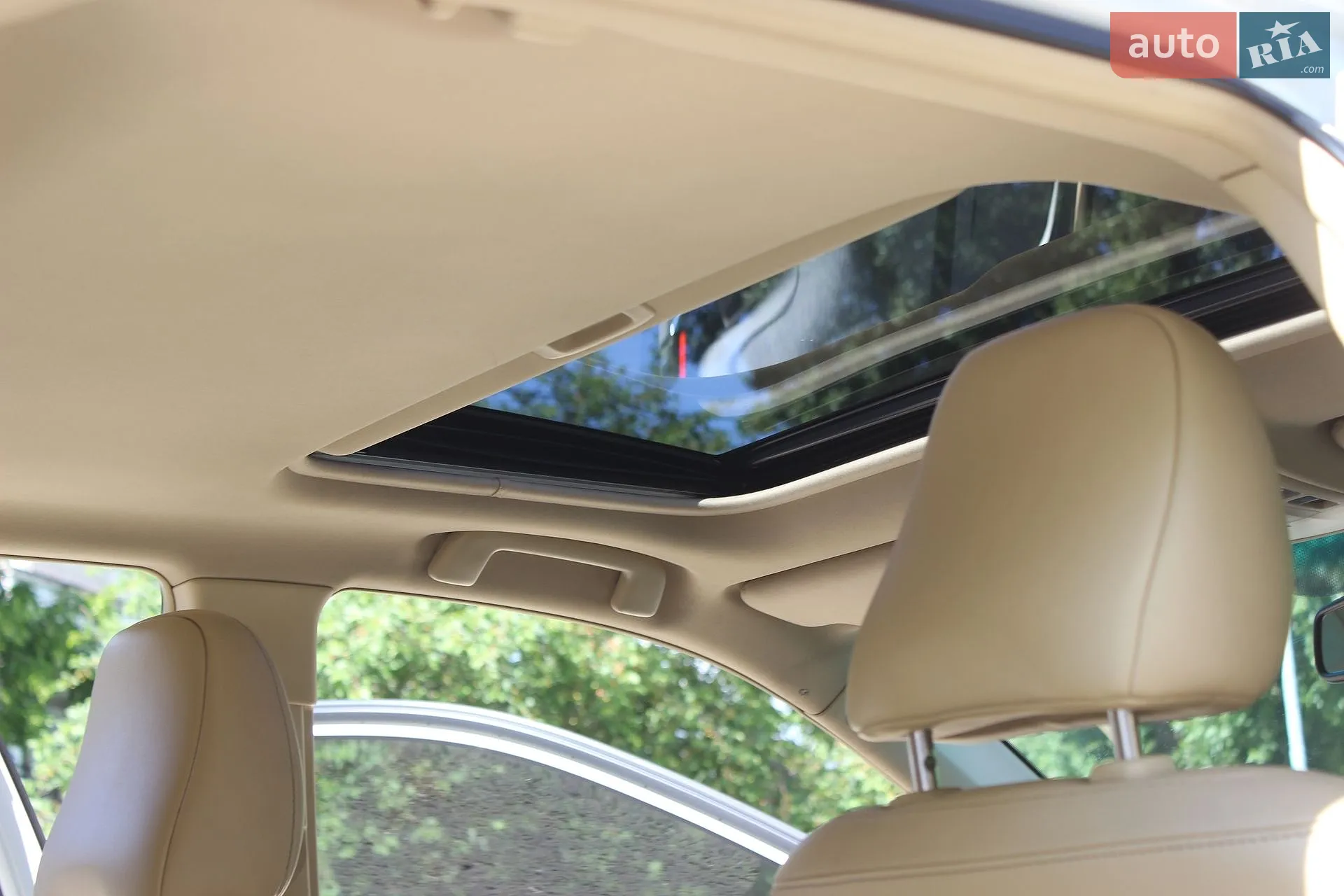 2016 Toyota Camry - мініатюра 32