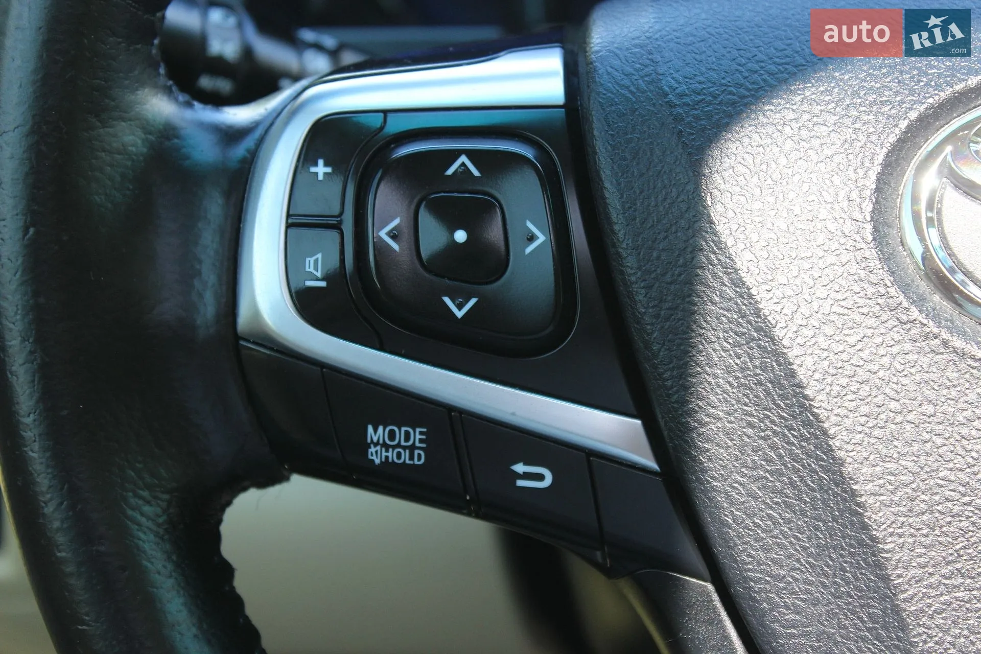 2016 Toyota Camry - мініатюра 42