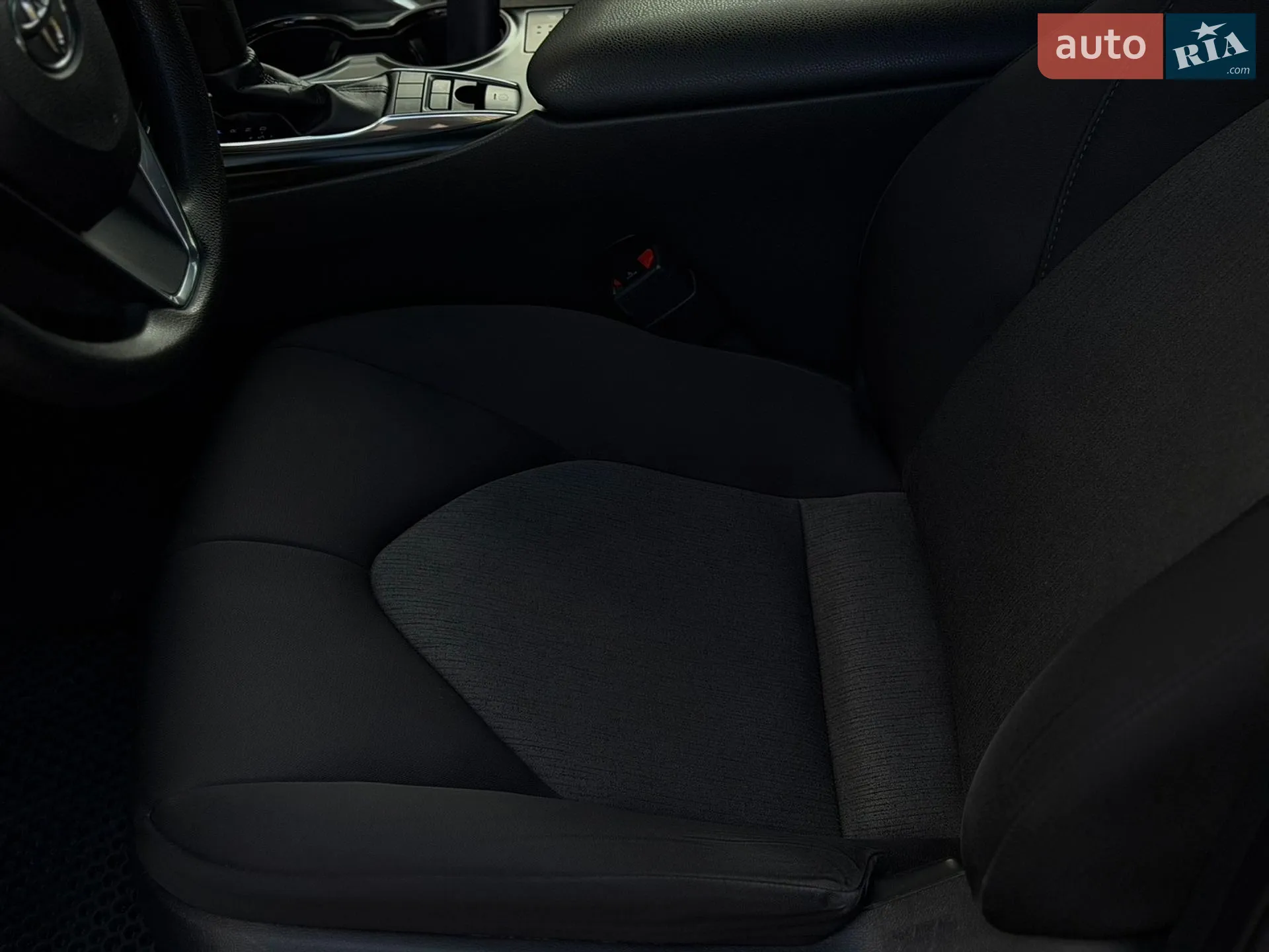 2019 Toyota Camry - мініатюра 18