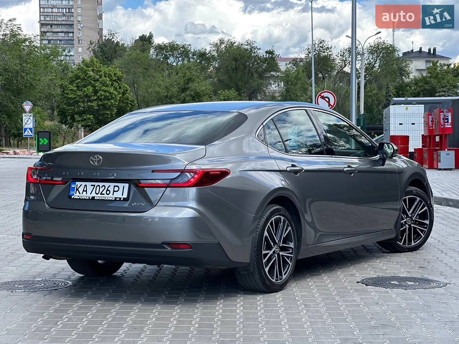 2024 Toyota Camry - мініатюра 9