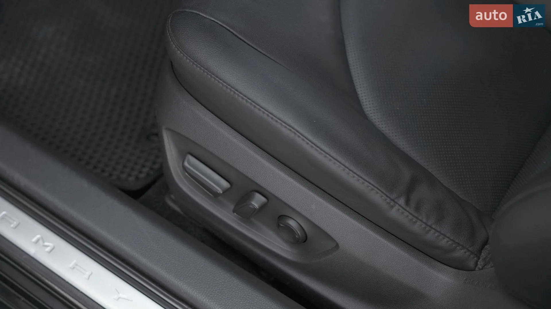 2018 Toyota Camry - мініатюра 15