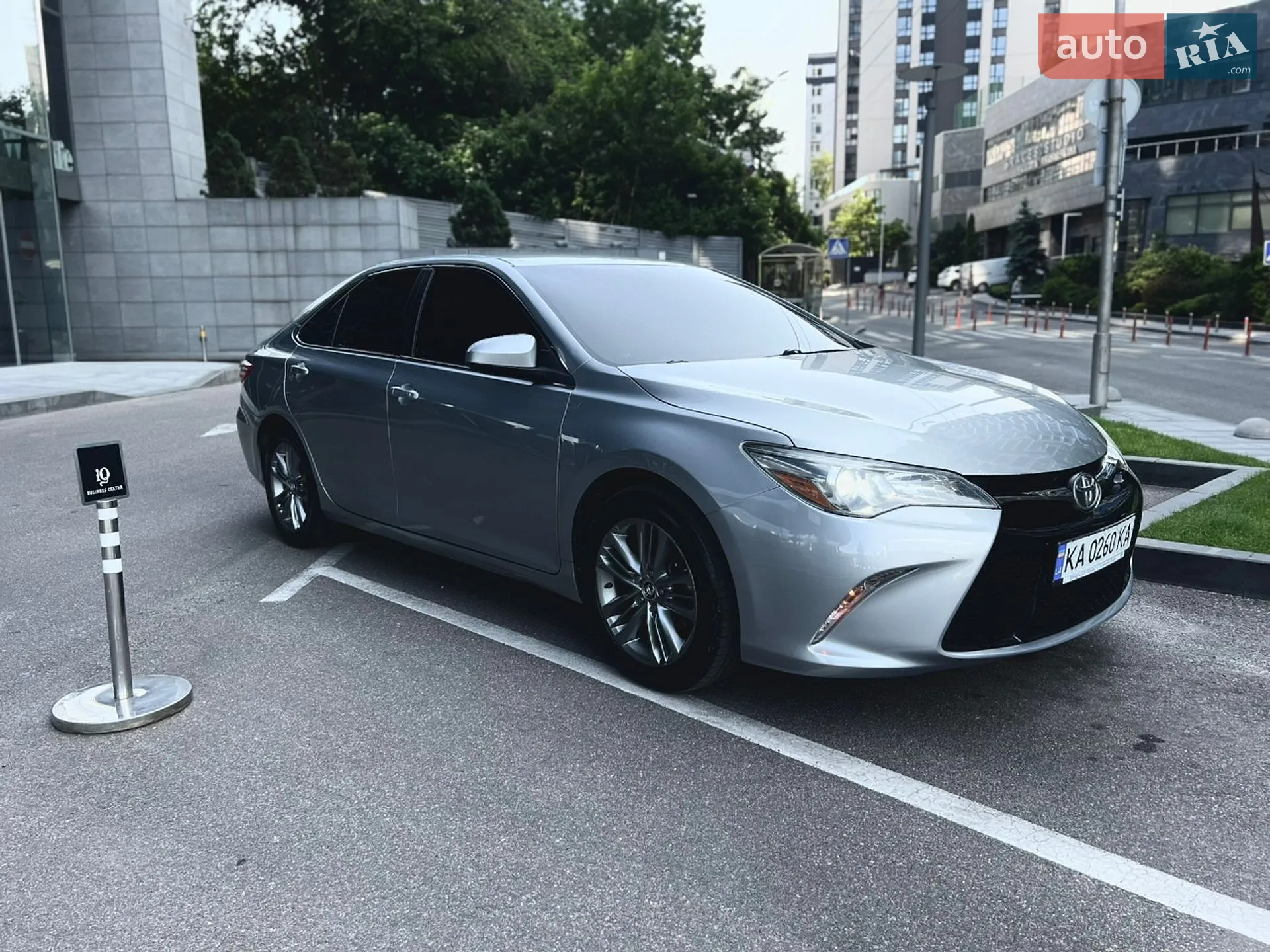 2015 Toyota Camry - мініатюра 3