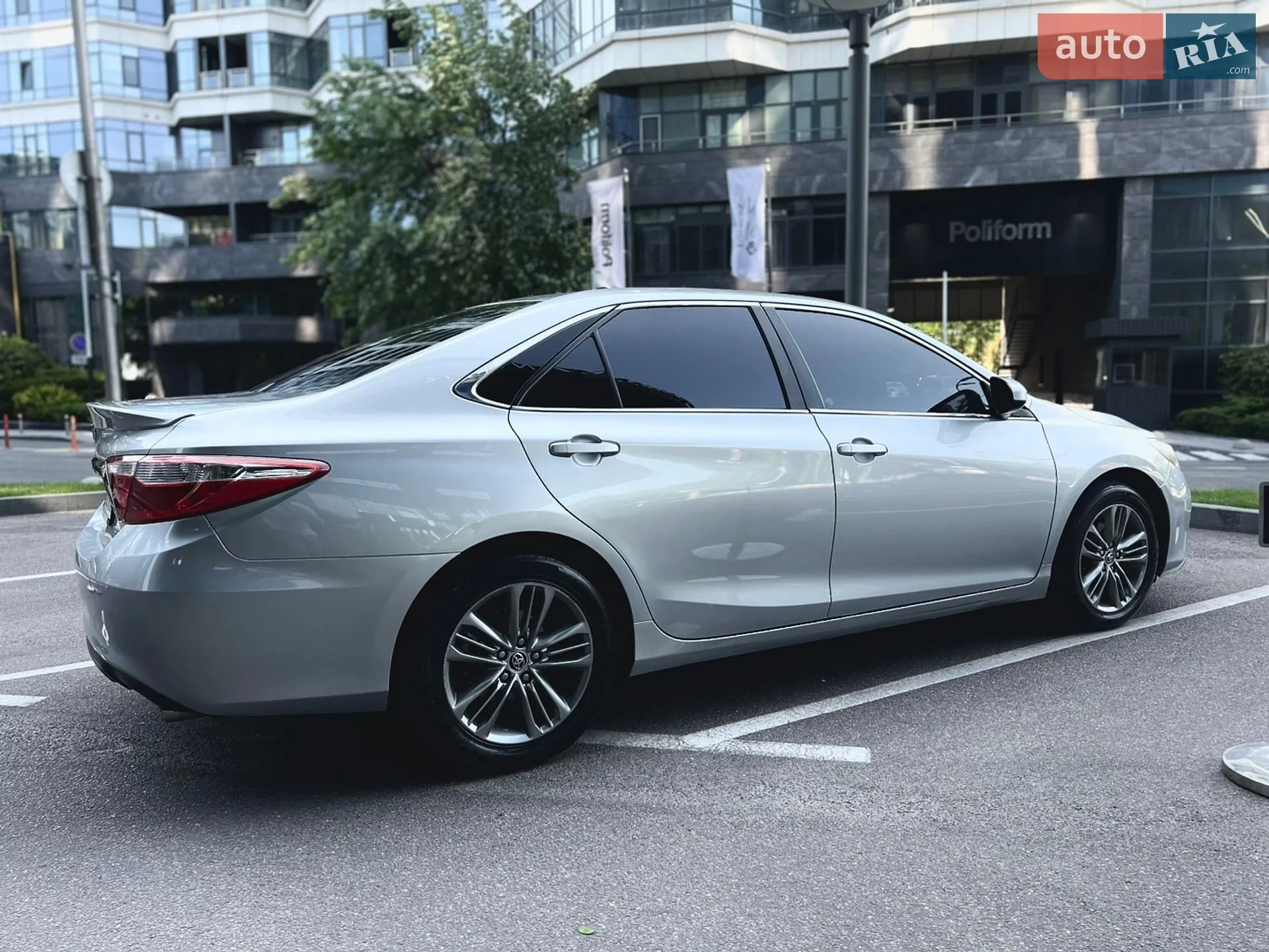 2015 Toyota Camry - мініатюра 5