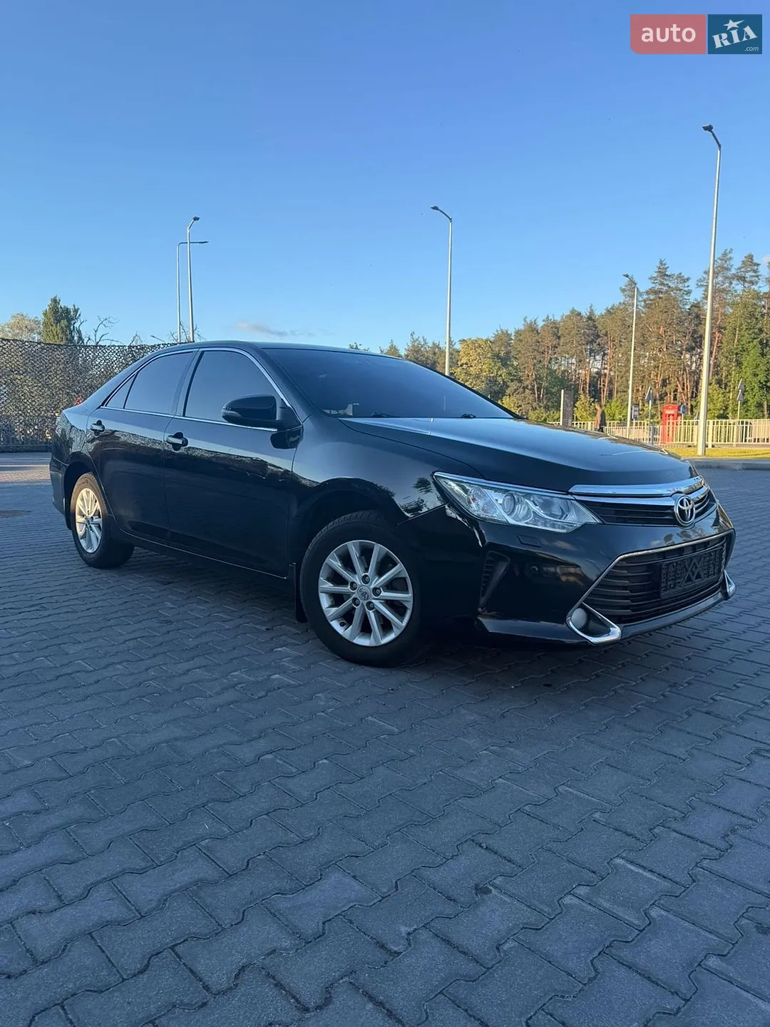 2017 Toyota Camry - мініатюра 2