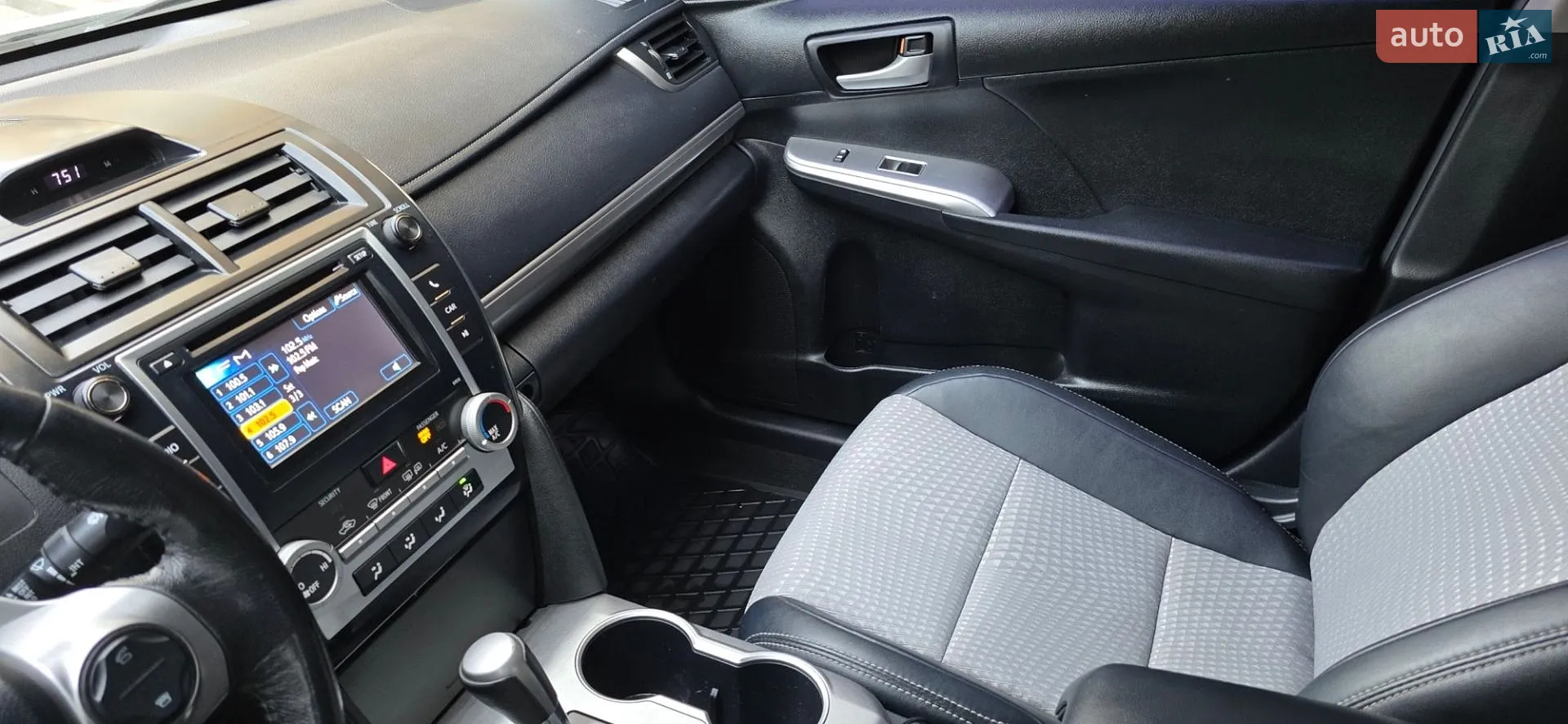 2012 Toyota Camry - мініатюра 3