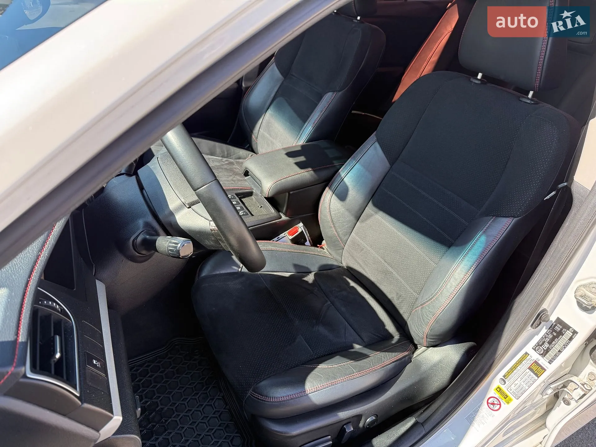 2017 Toyota Camry - мініатюра 31